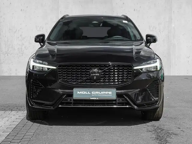 Volvo XC60 view 3