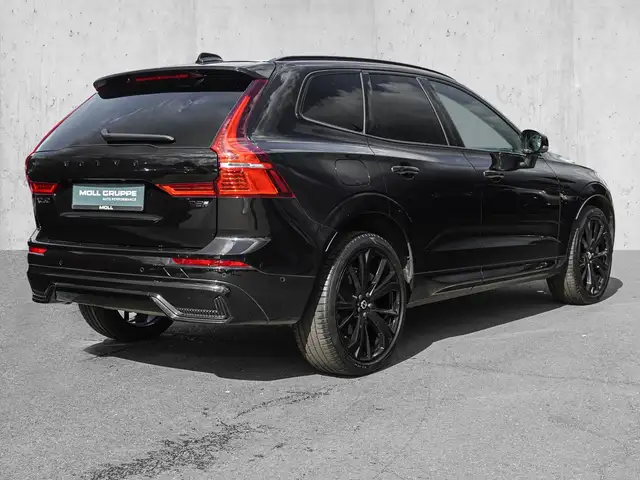 Volvo XC60 view 4