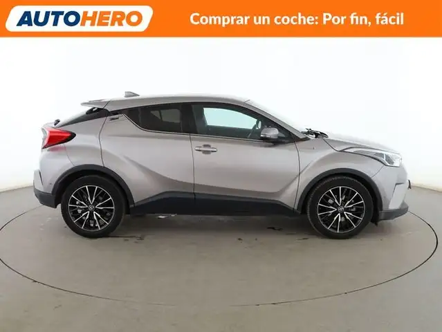 Toyota C-HR view 7
