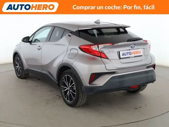 Toyota C-HR view 4