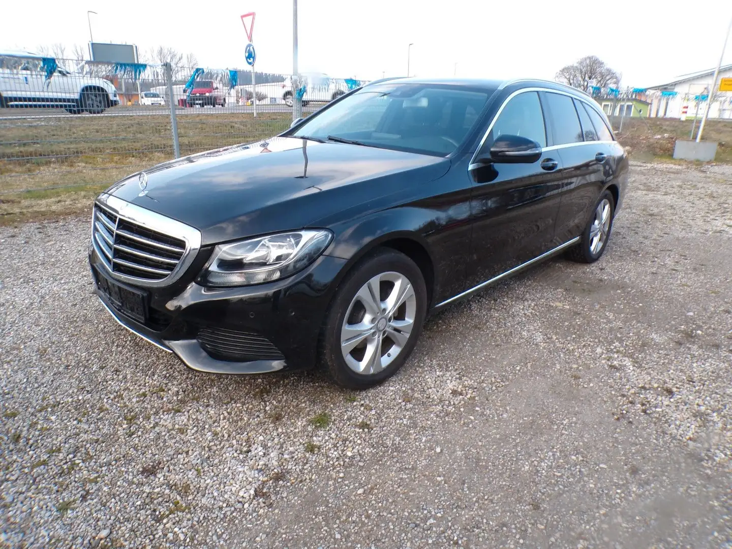 Mercedes-Benz C 200 T BlueTec  Navi Kamera AHK 8.Fachb. Schwarz - 1