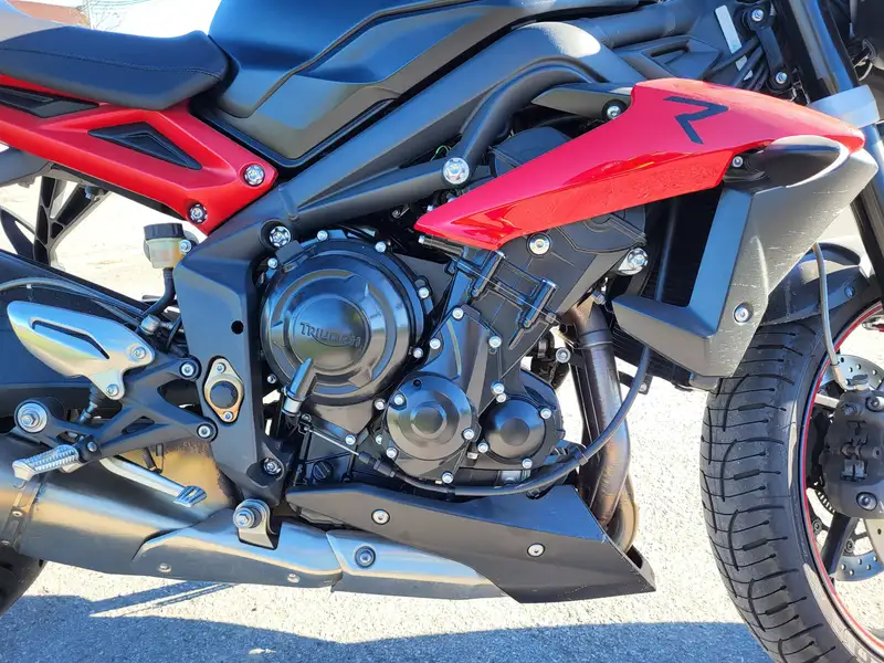 Triumph Street Triple - foto 8