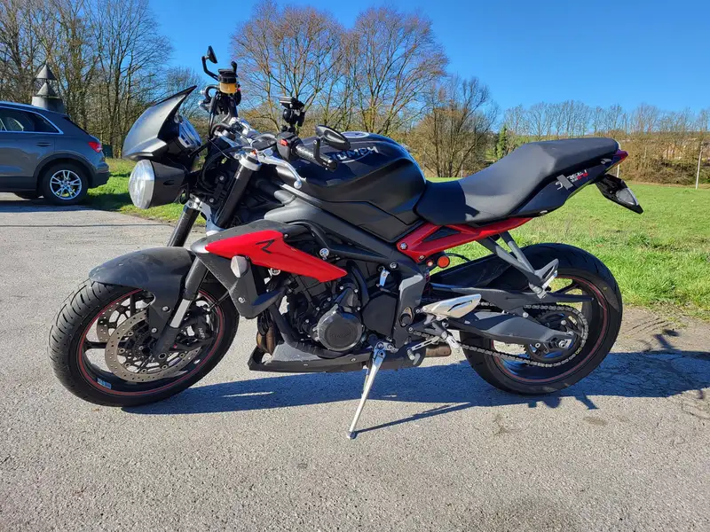 Triumph Street Triple