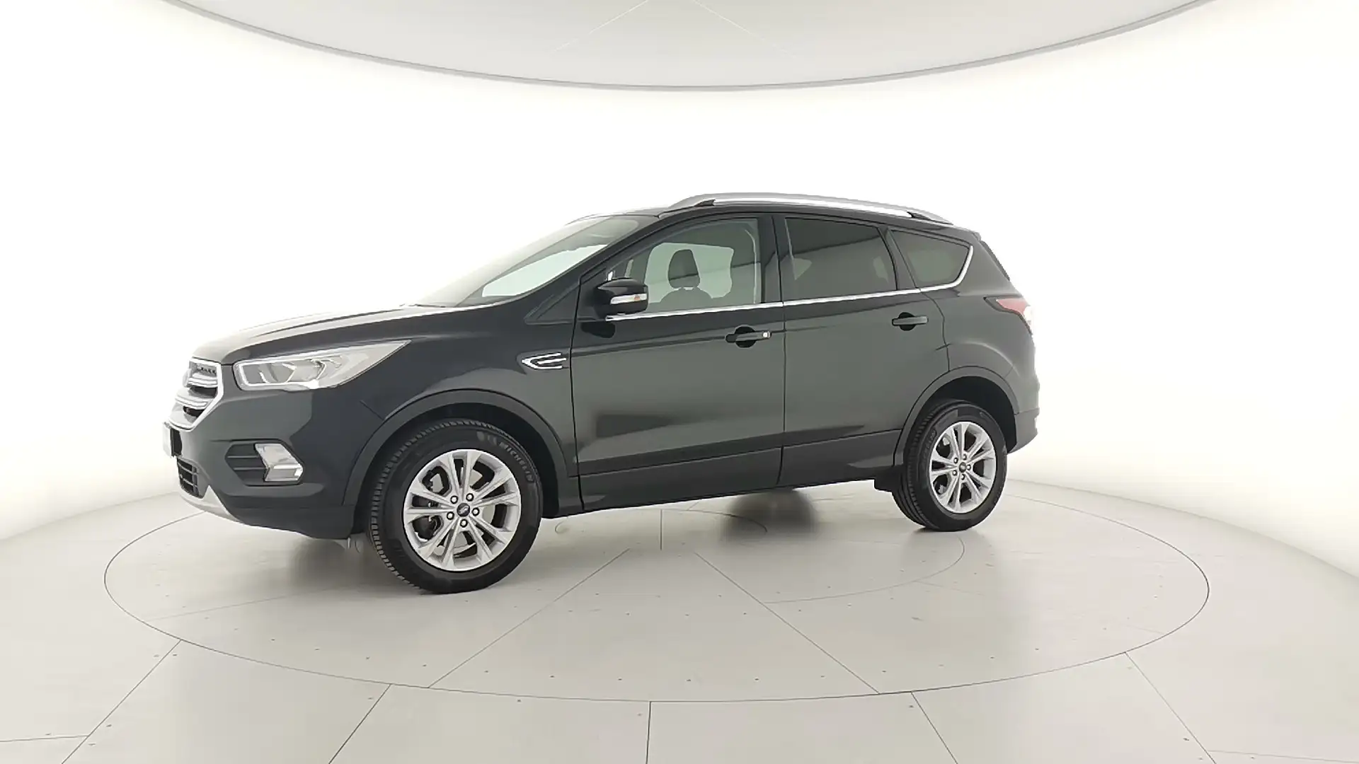 Ford Kuga 1.5 TDCi Titanium Zwart - 2