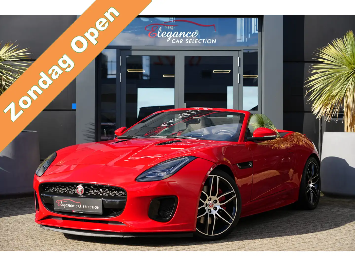 Jaguar F-Type P300 RWD R-Dynamic 301pk Navigatie/Camera/Meridian Rood - 1