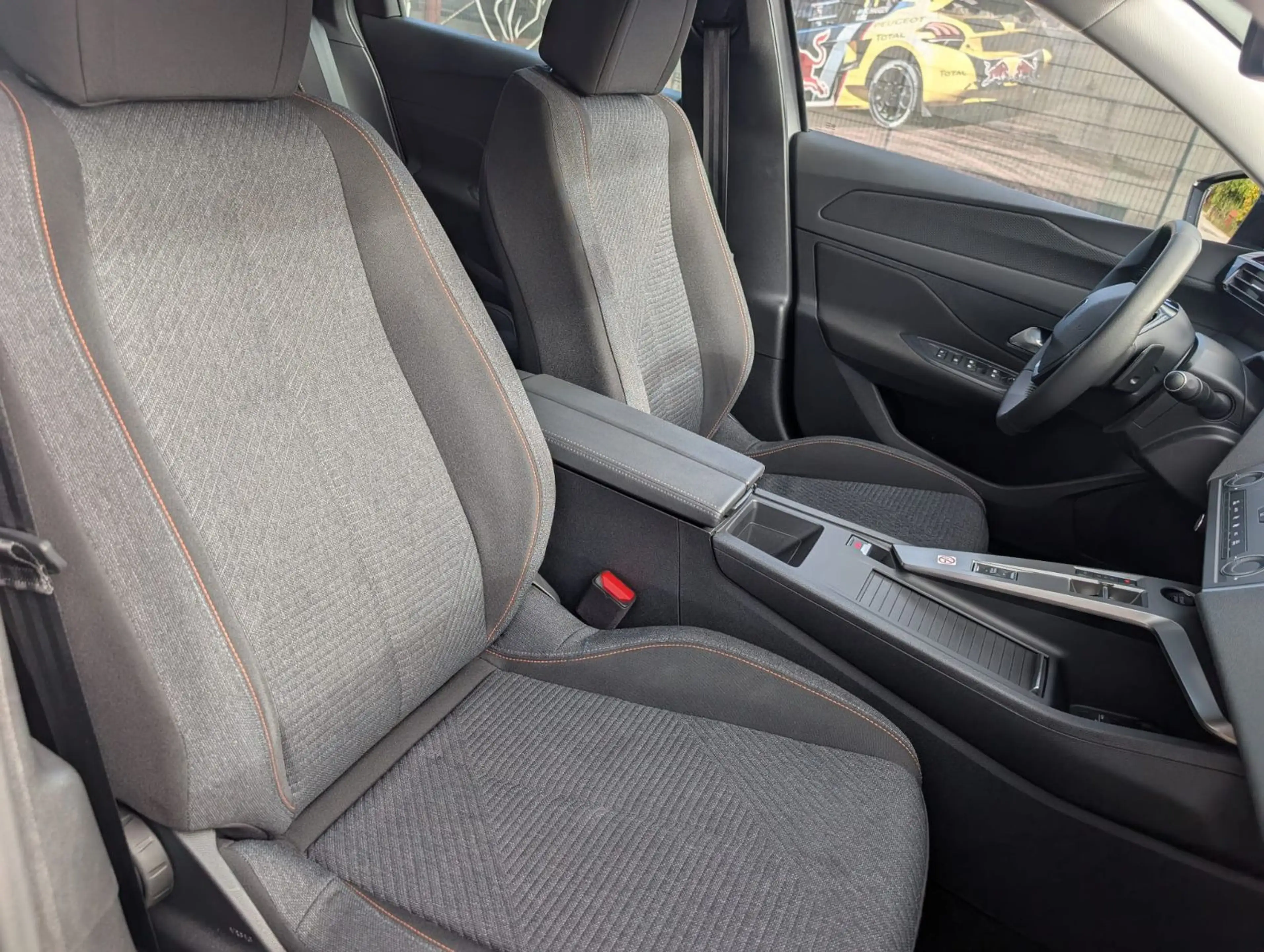 Peugeot 308 SW Style FACELIFT HDI 130 EAT 8 NAVIPAKET — photo 14