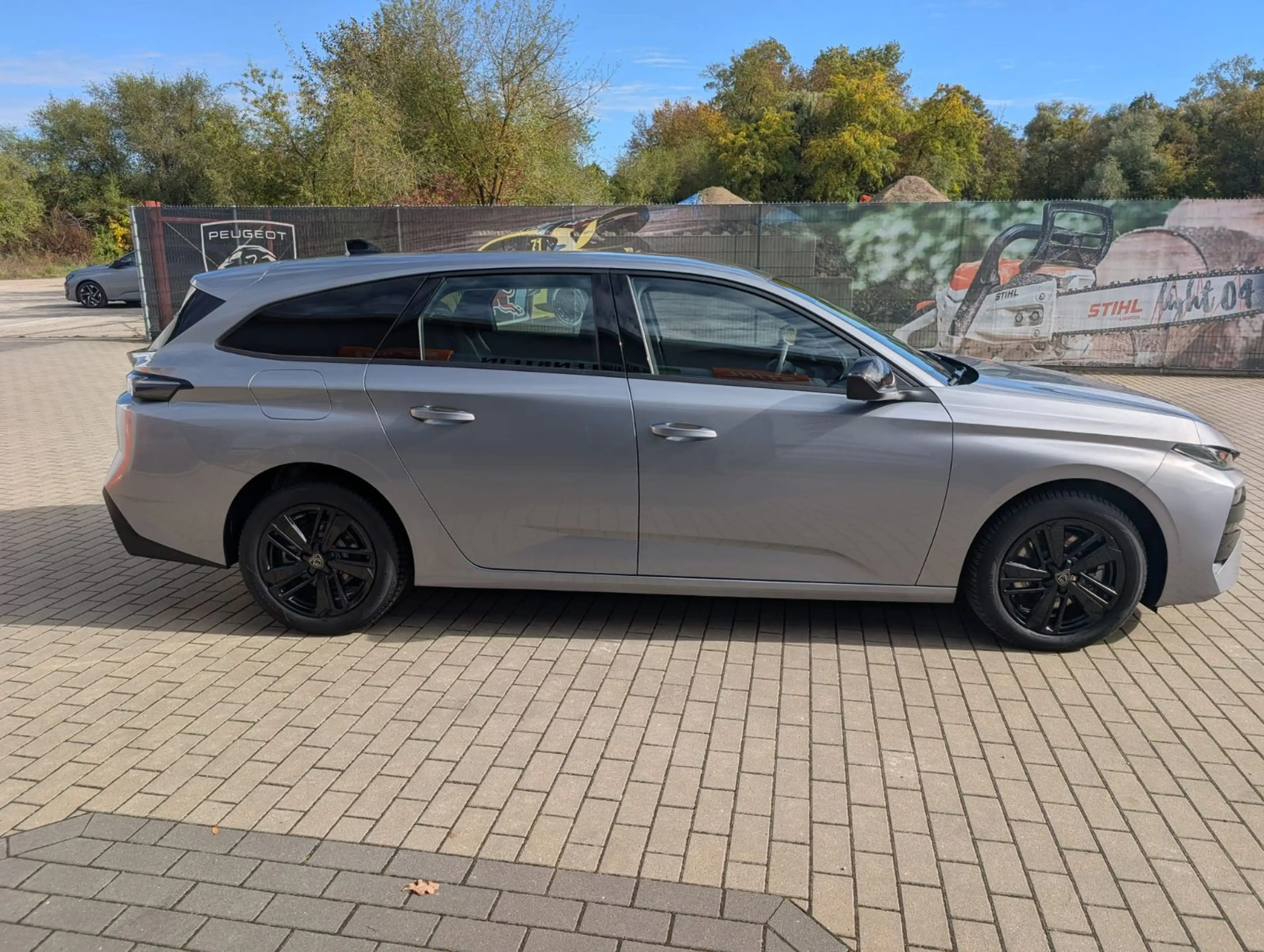 Peugeot 308 SW Style FACELIFT HDI 130 EAT 8 NAVIPAKET — photo 3