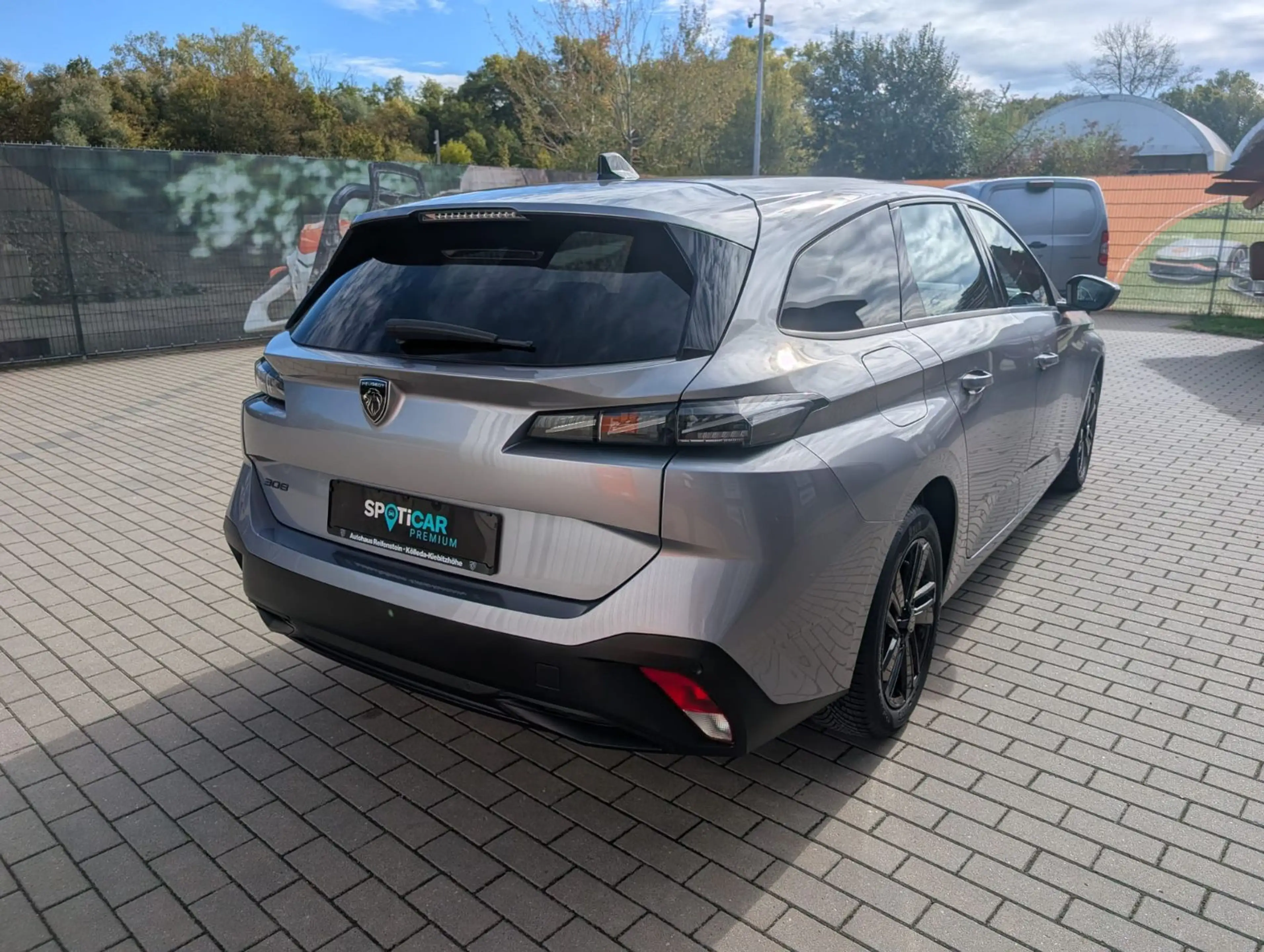 Peugeot 308 SW Style FACELIFT HDI 130 EAT 8 NAVIPAKET — photo 6