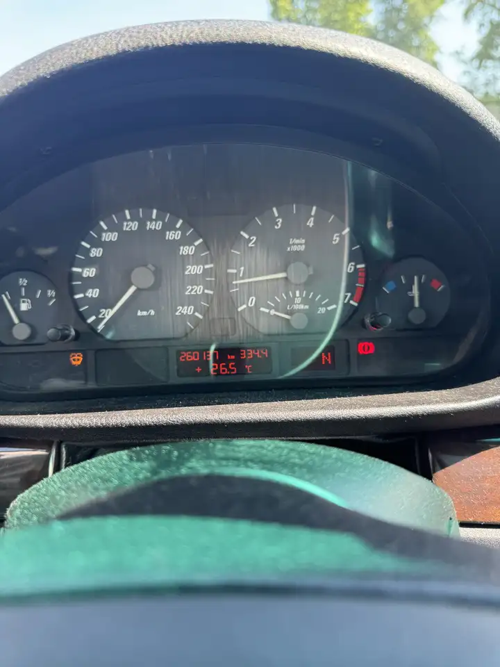 BMW 320i Coupe c/clima auto, foto 9
