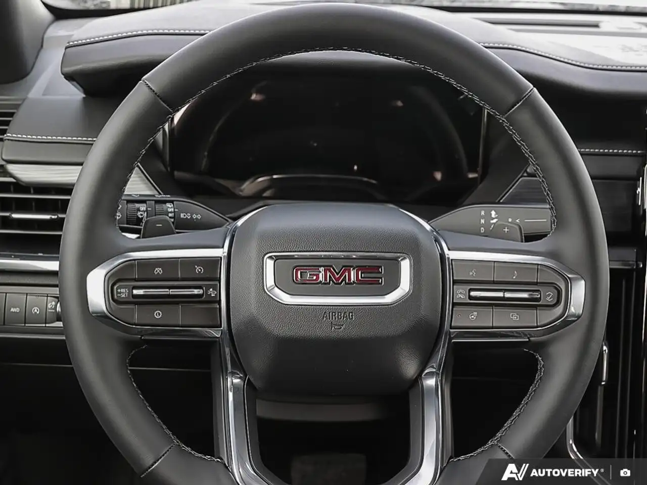 GMC Acadia снимка GMC Acadia