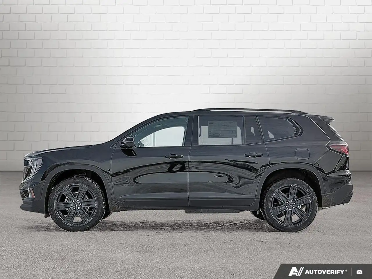 GMC Acadia снимка GMC Acadia