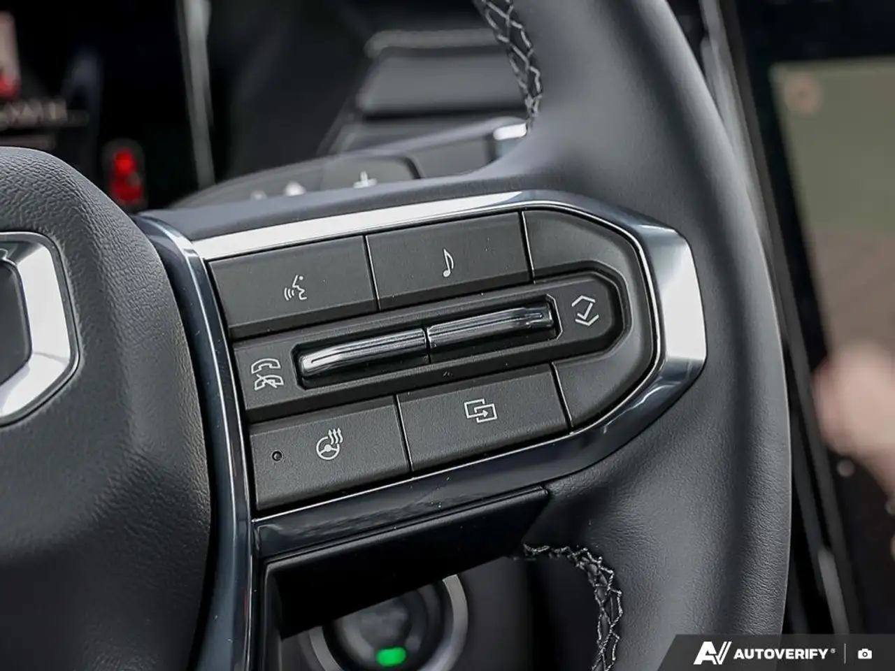 GMC Acadia снимка GMC Acadia