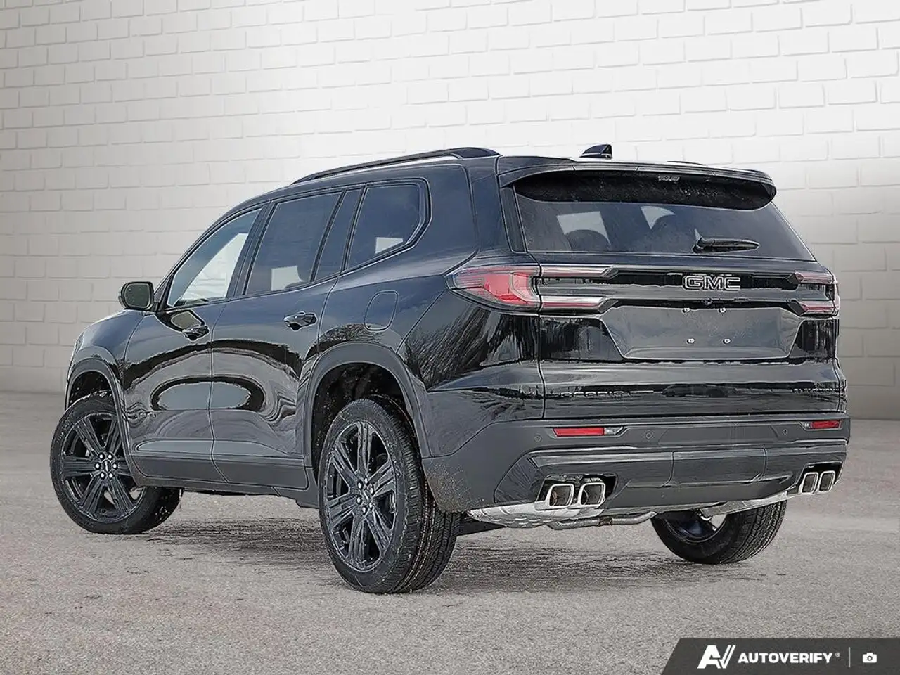 GMC Acadia снимка GMC Acadia
