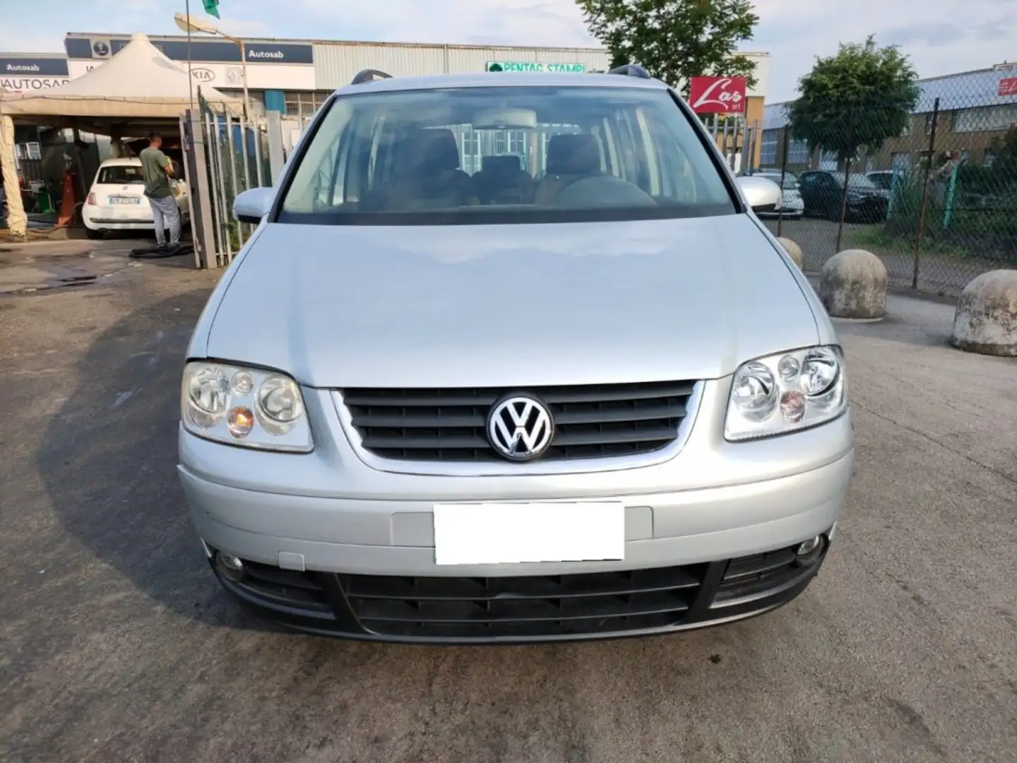 Volkswagen Touran 1.9TDI 105CV Highline Touch Bluethoot Neopatentati Zilver - 2