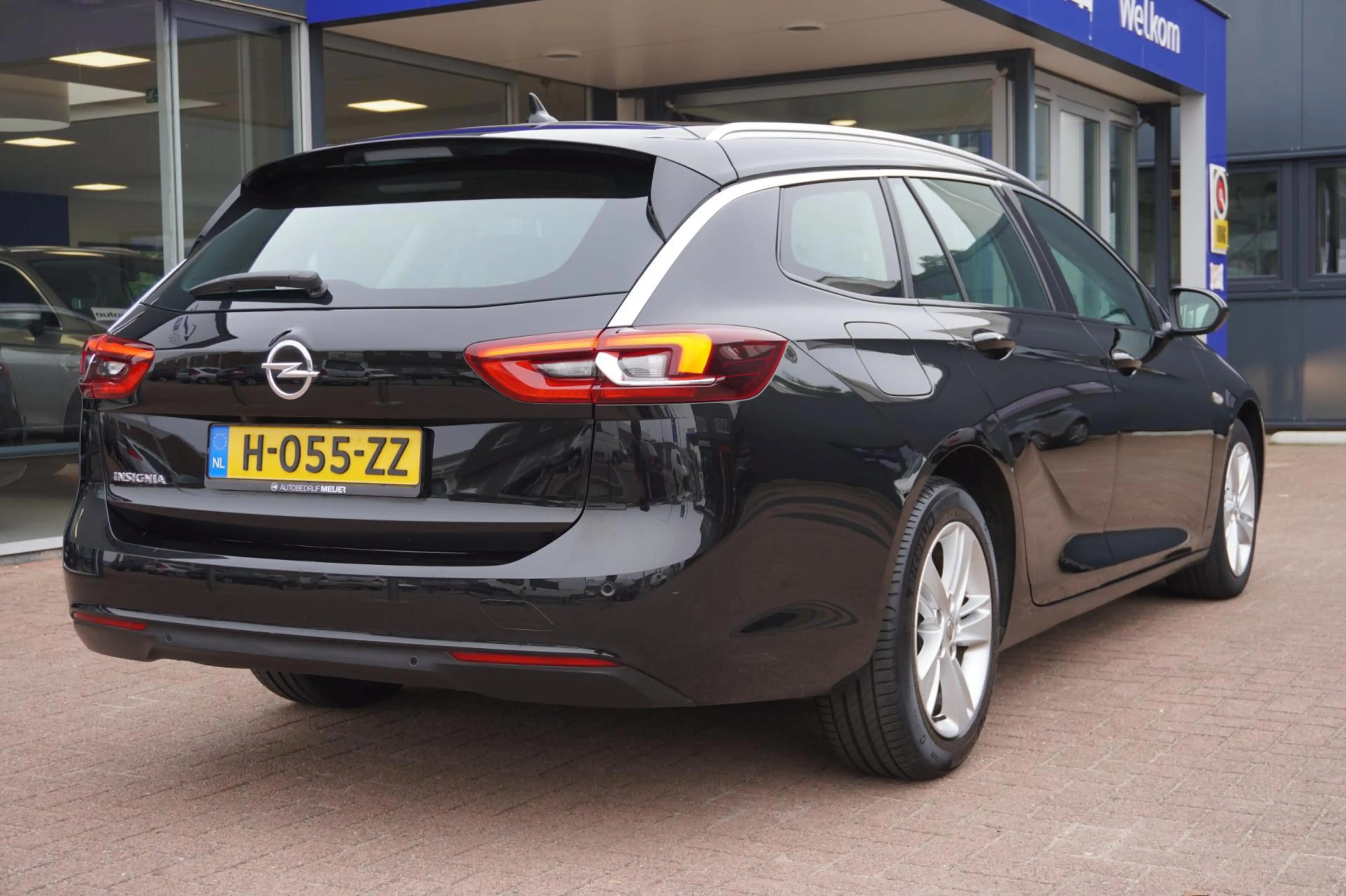 Opel Insignia Sports Tourer 1.5 Turbo Business Executive | Virt. — photo 8