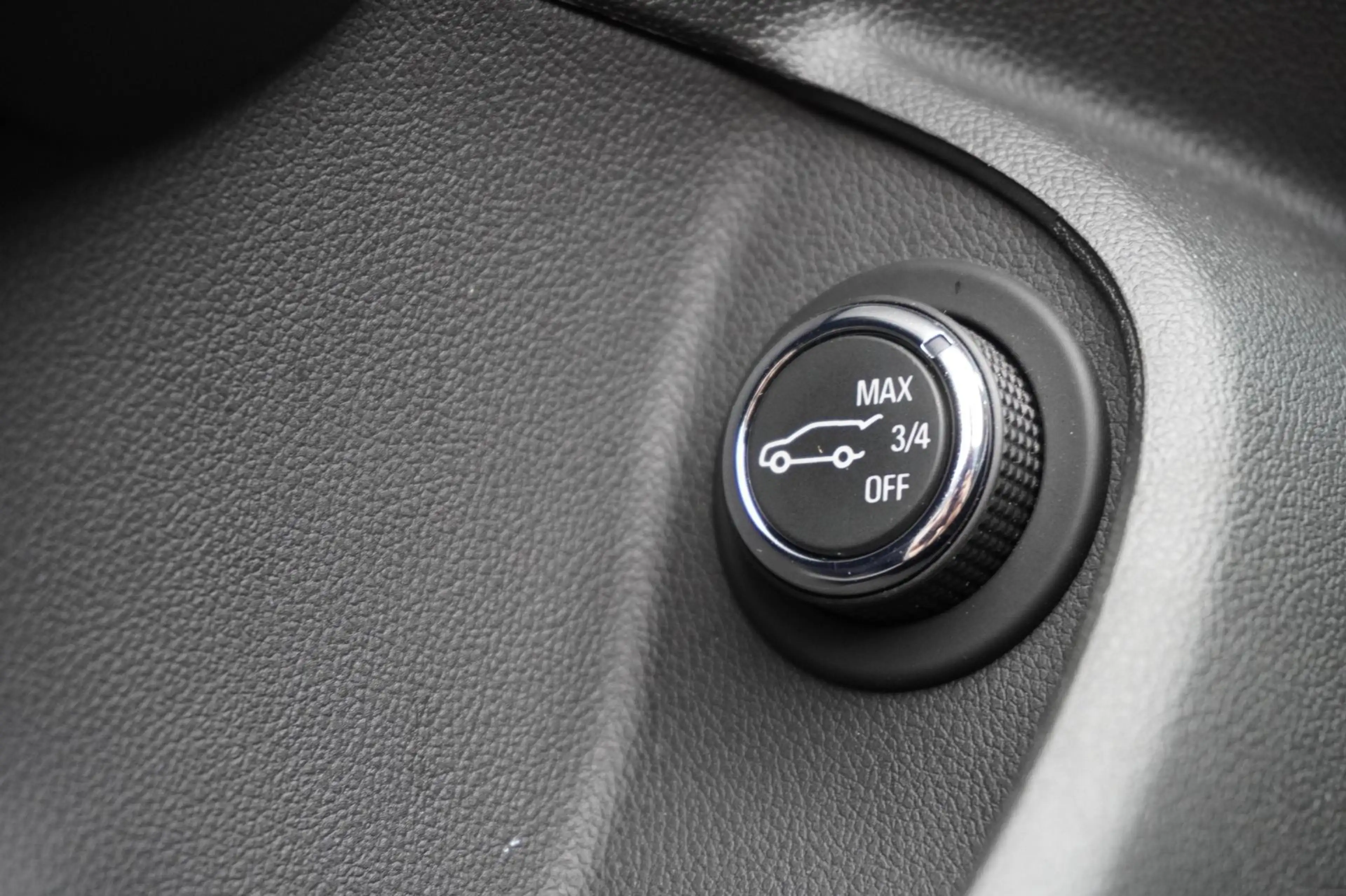 Opel Insignia Sports Tourer 1.5 Turbo Business Executive | Virt. — photo 45
