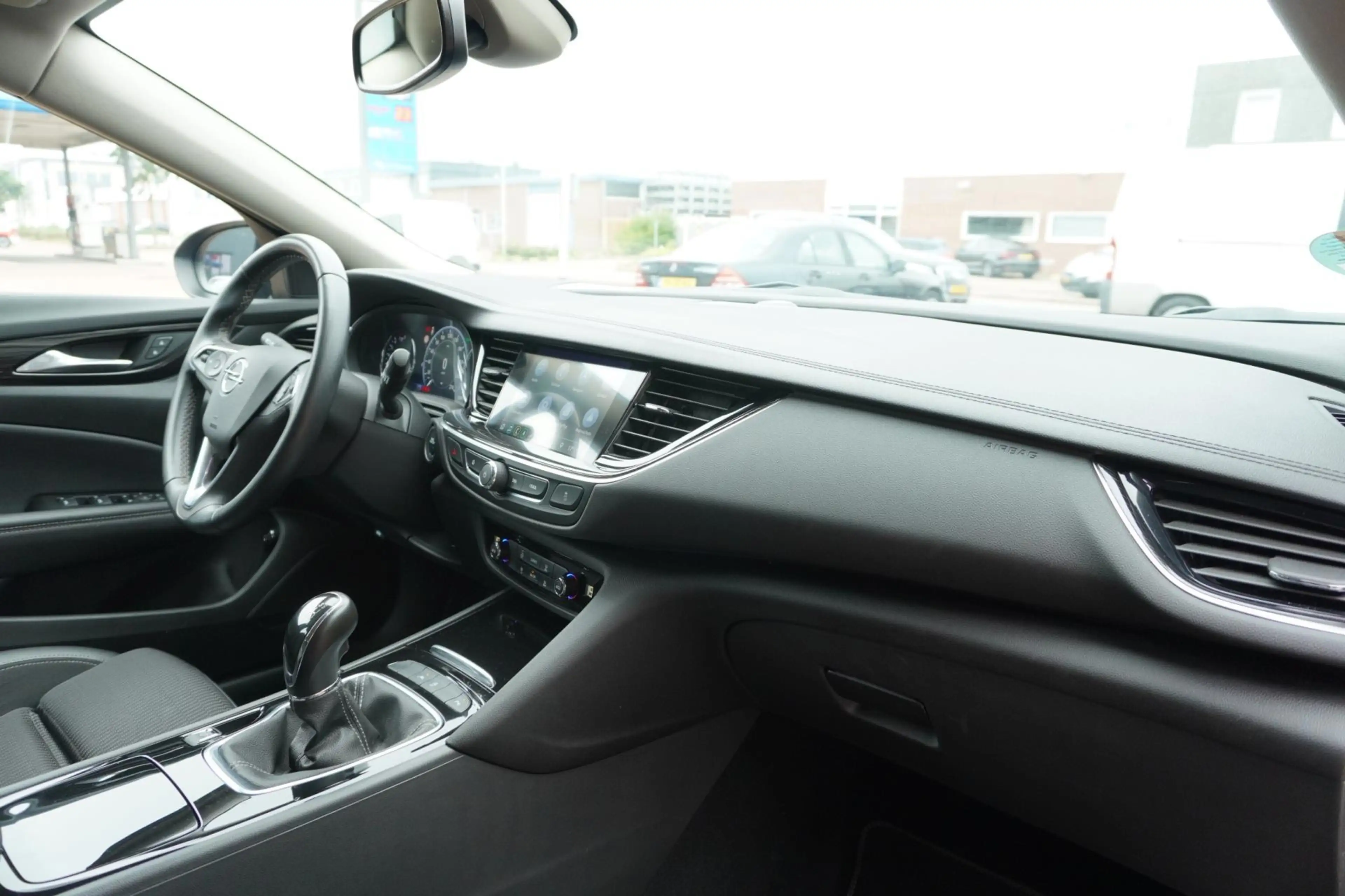 Opel Insignia Sports Tourer 1.5 Turbo Business Executive | Virt. — photo 13
