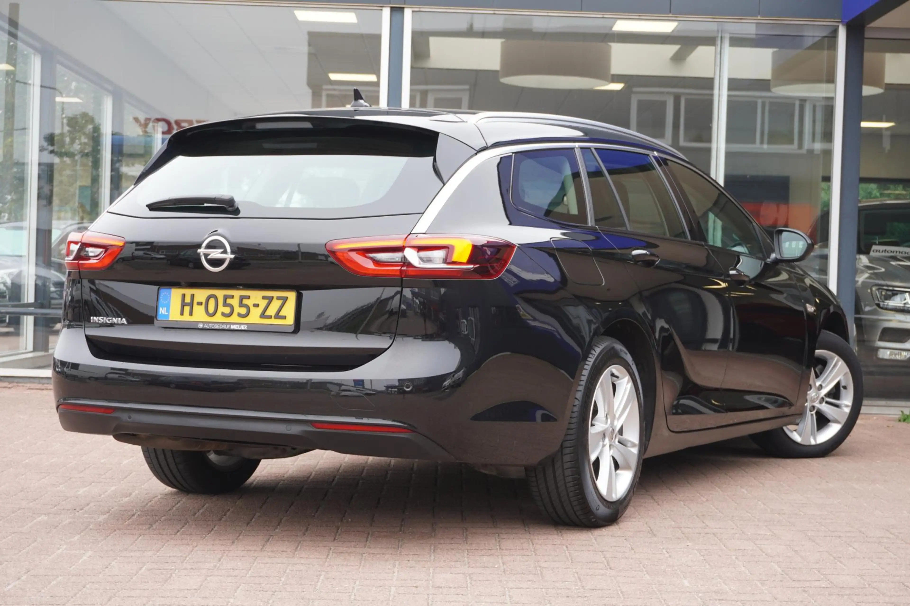 Opel Insignia Sports Tourer 1.5 Turbo Business Executive | Virt. — photo 4