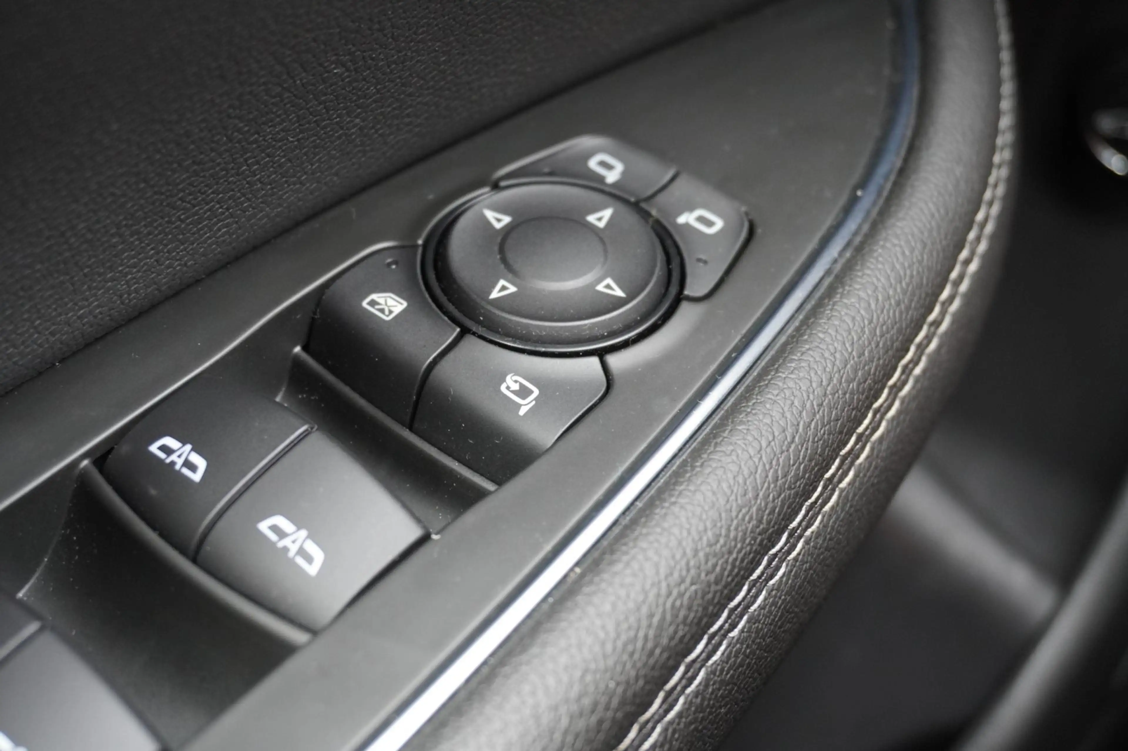 Opel Insignia Sports Tourer 1.5 Turbo Business Executive | Virt. — photo 26