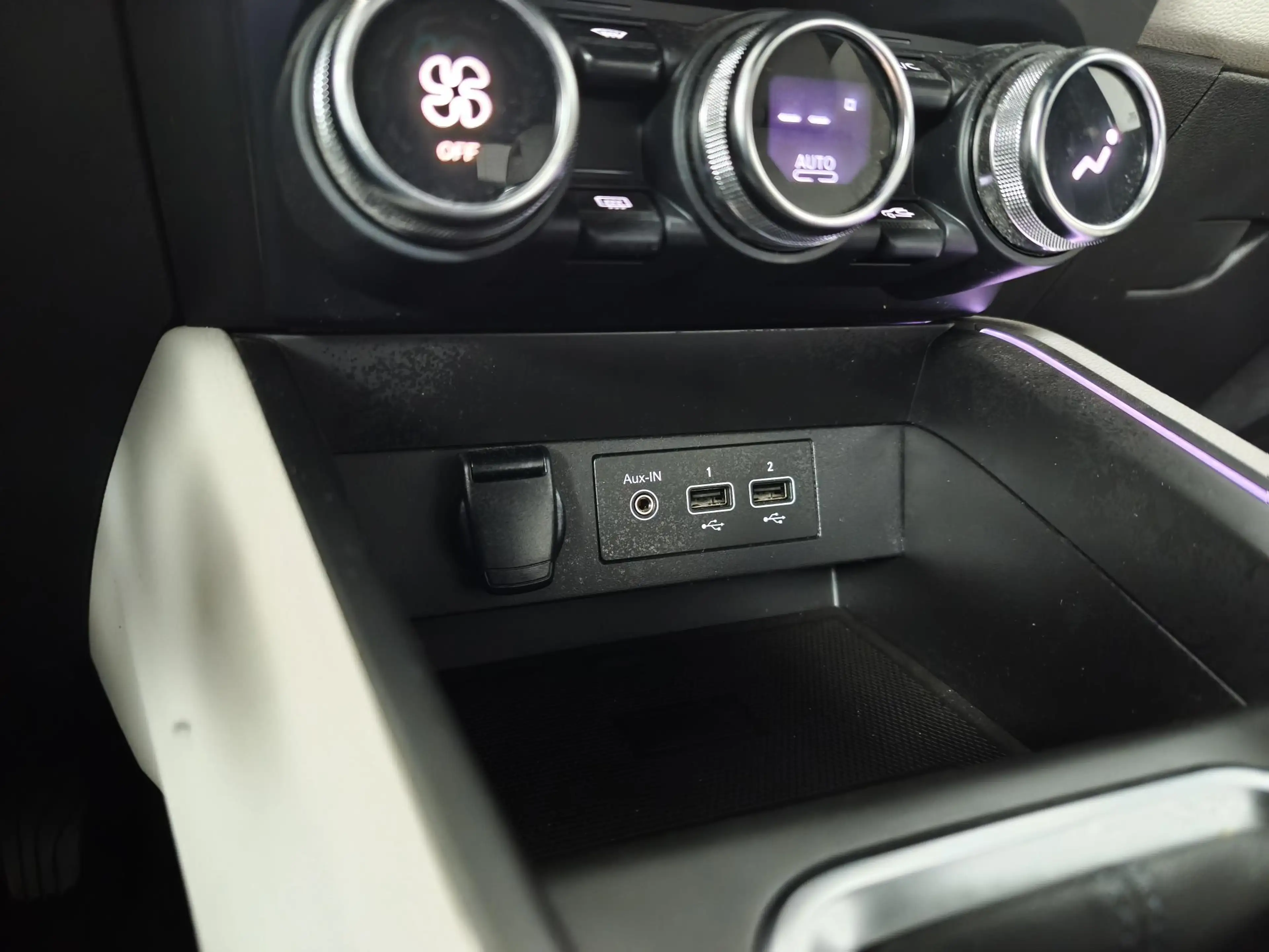 Renault Clio 1.0 TCe Initiale Paris | Leder | 360° Camera | Nav — photo 31