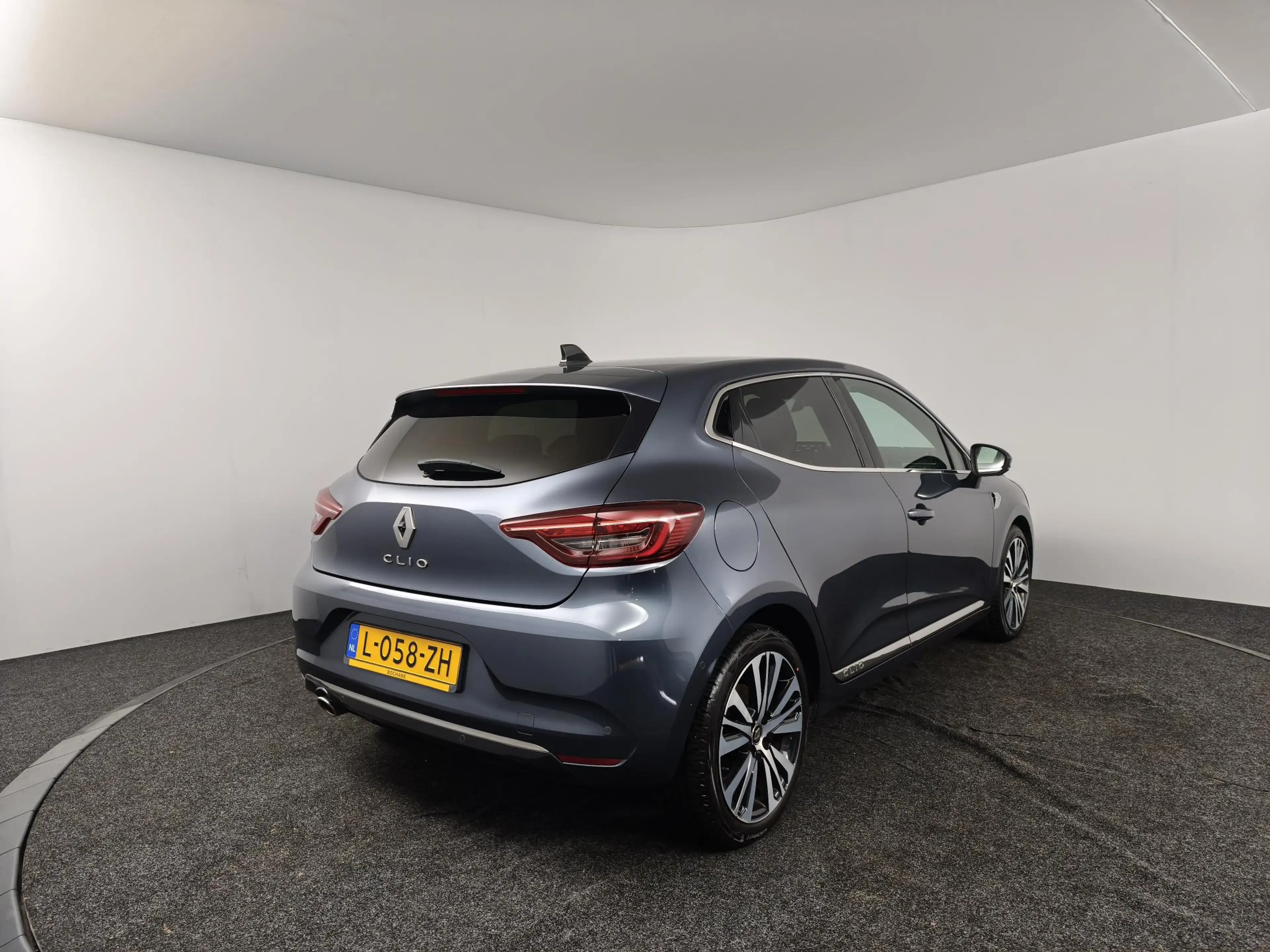Renault Clio 1.0 TCe Initiale Paris | Leder | 360° Camera | Nav — photo 2