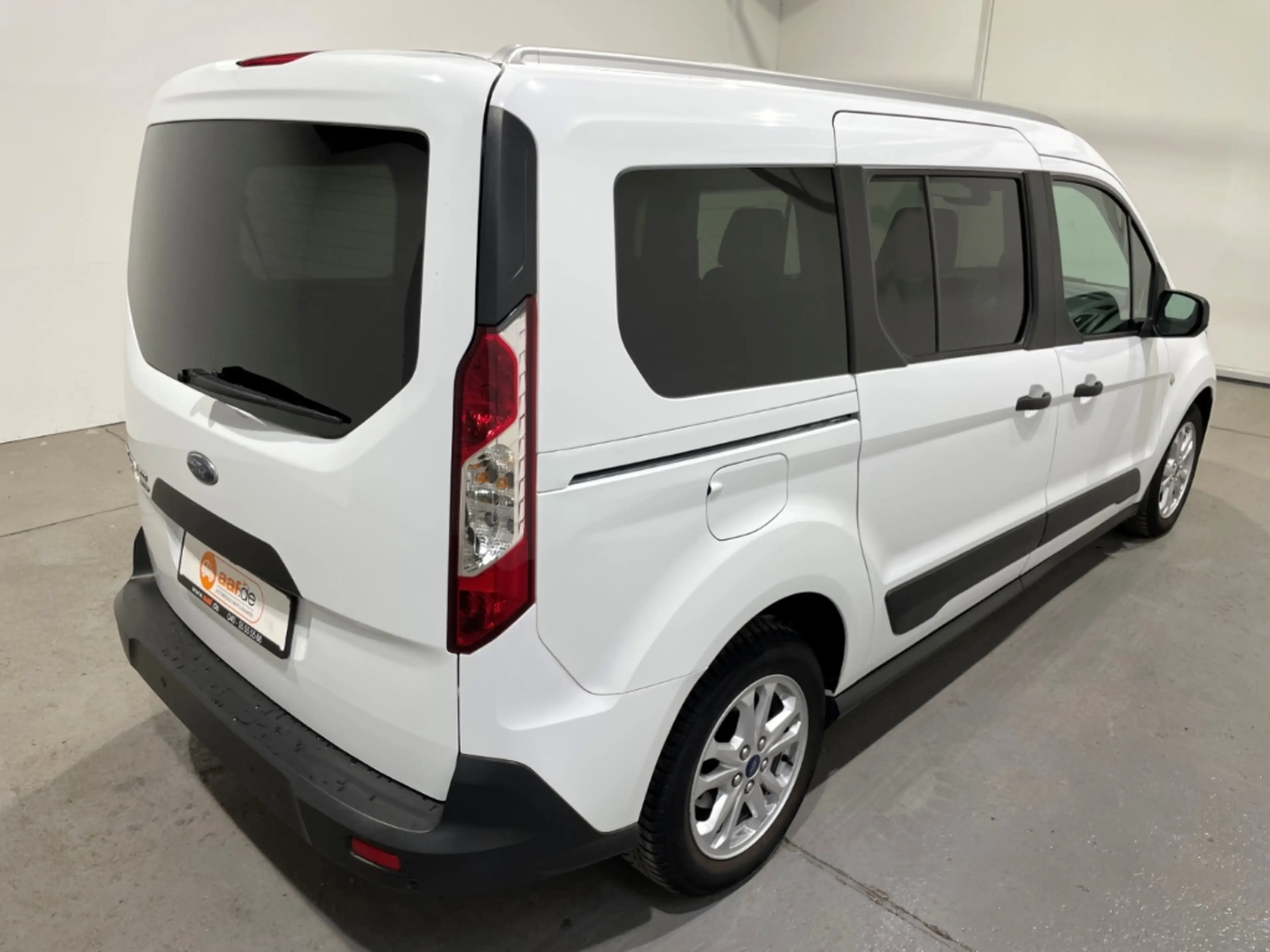 Ford Grand Tourneo 1.5 EcoBlue Trend EU6d 7-Sitzer Pano Klima PDC — photo 3