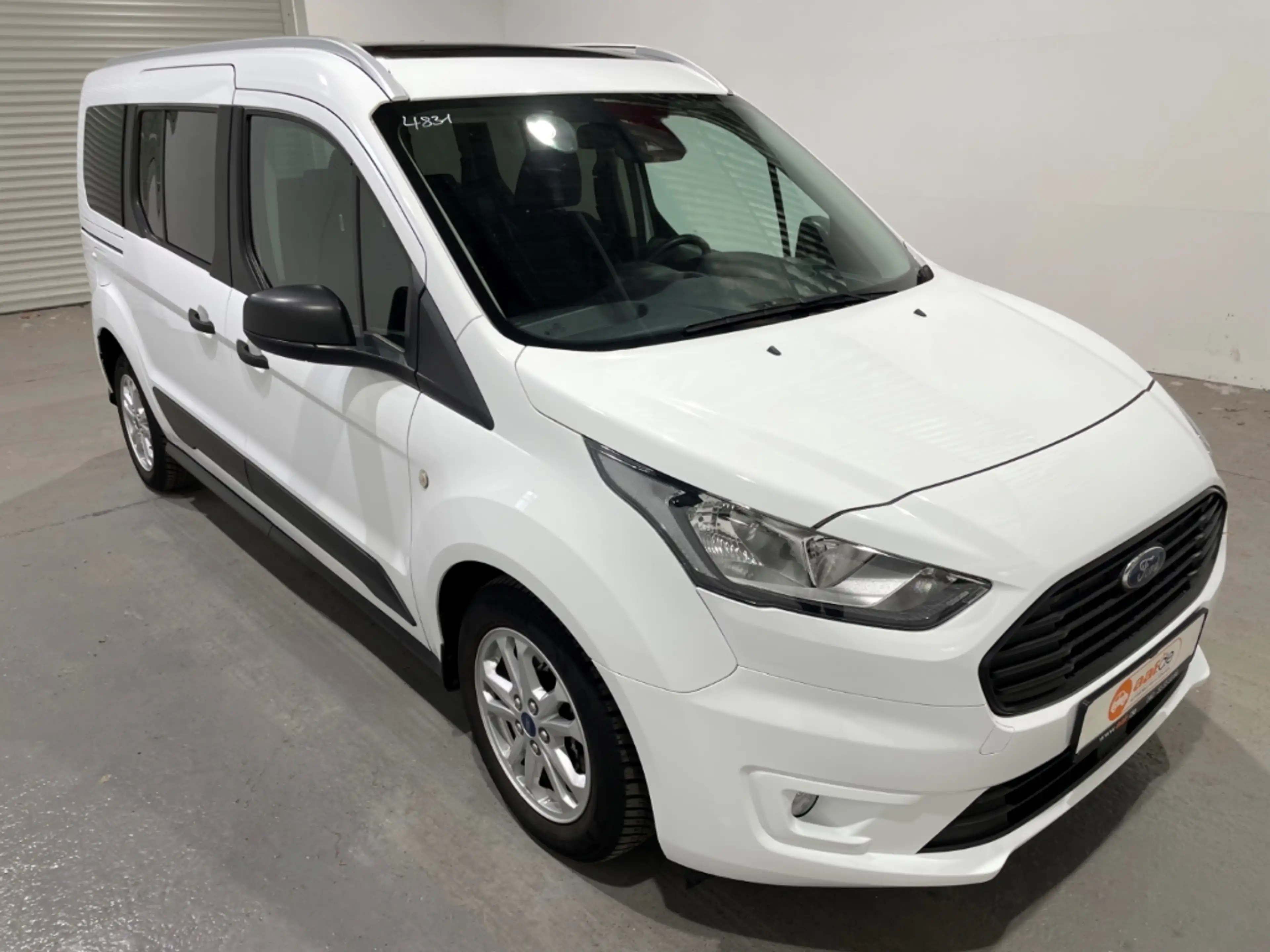 Ford Grand Tourneo 1.5 EcoBlue Trend EU6d 7-Sitzer Pano Klima PDC — photo 4