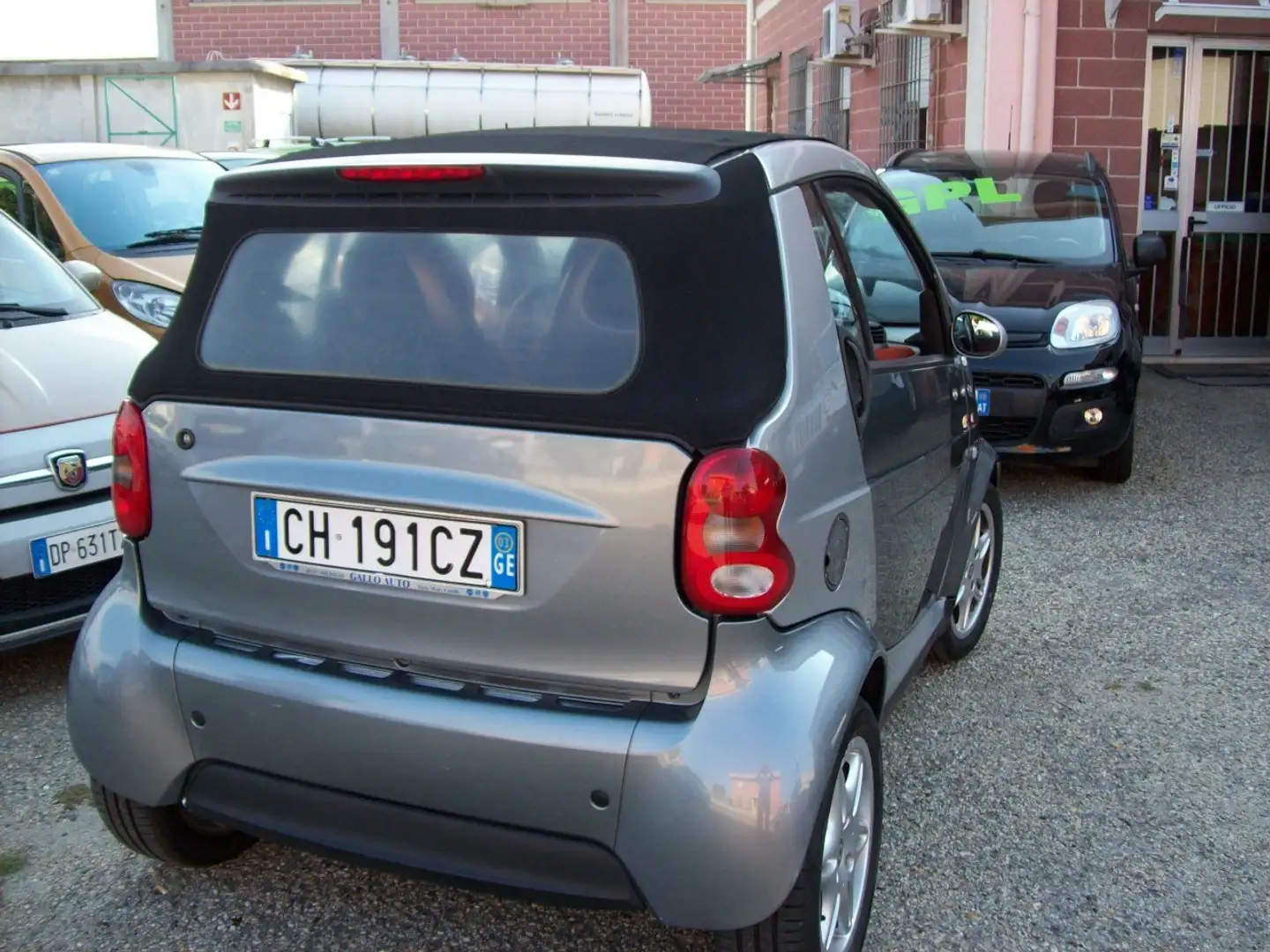 smart city-coupé/city-cabrio CABRIO Šedá - 1