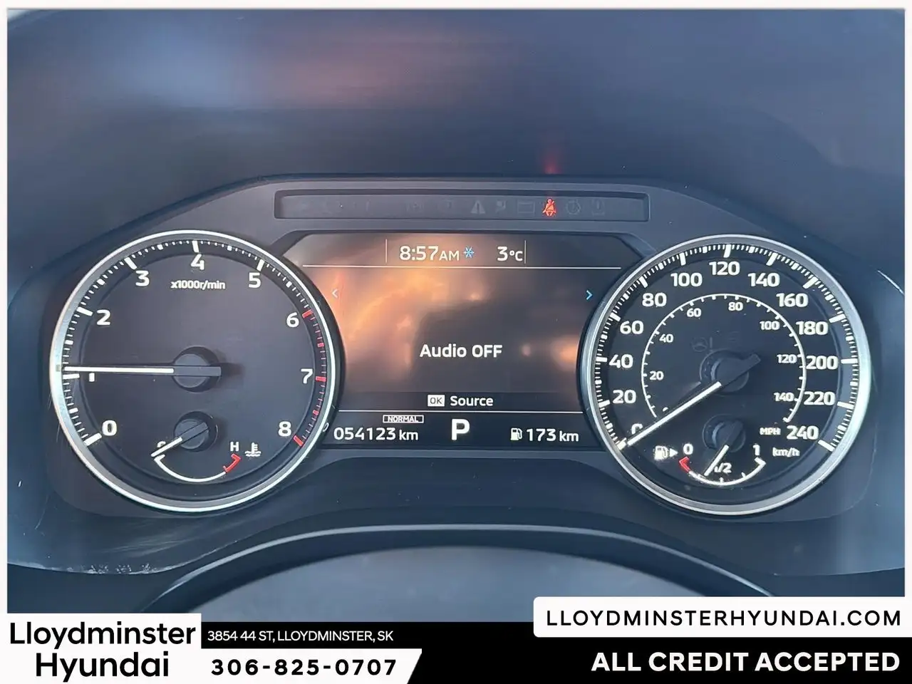 Mitsubishi Outlander снимка Mitsubishi Outlander
