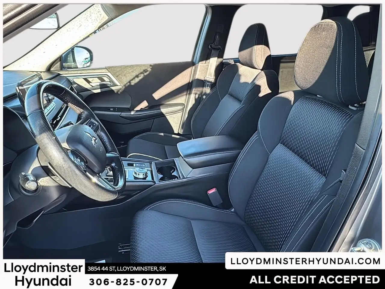 Mitsubishi Outlander снимка Mitsubishi Outlander
