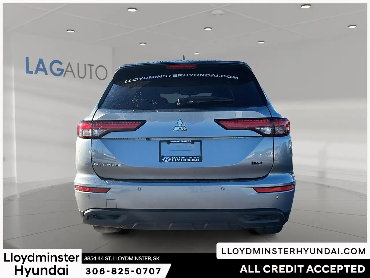 Mitsubishi Outlander снимка Mitsubishi Outlander