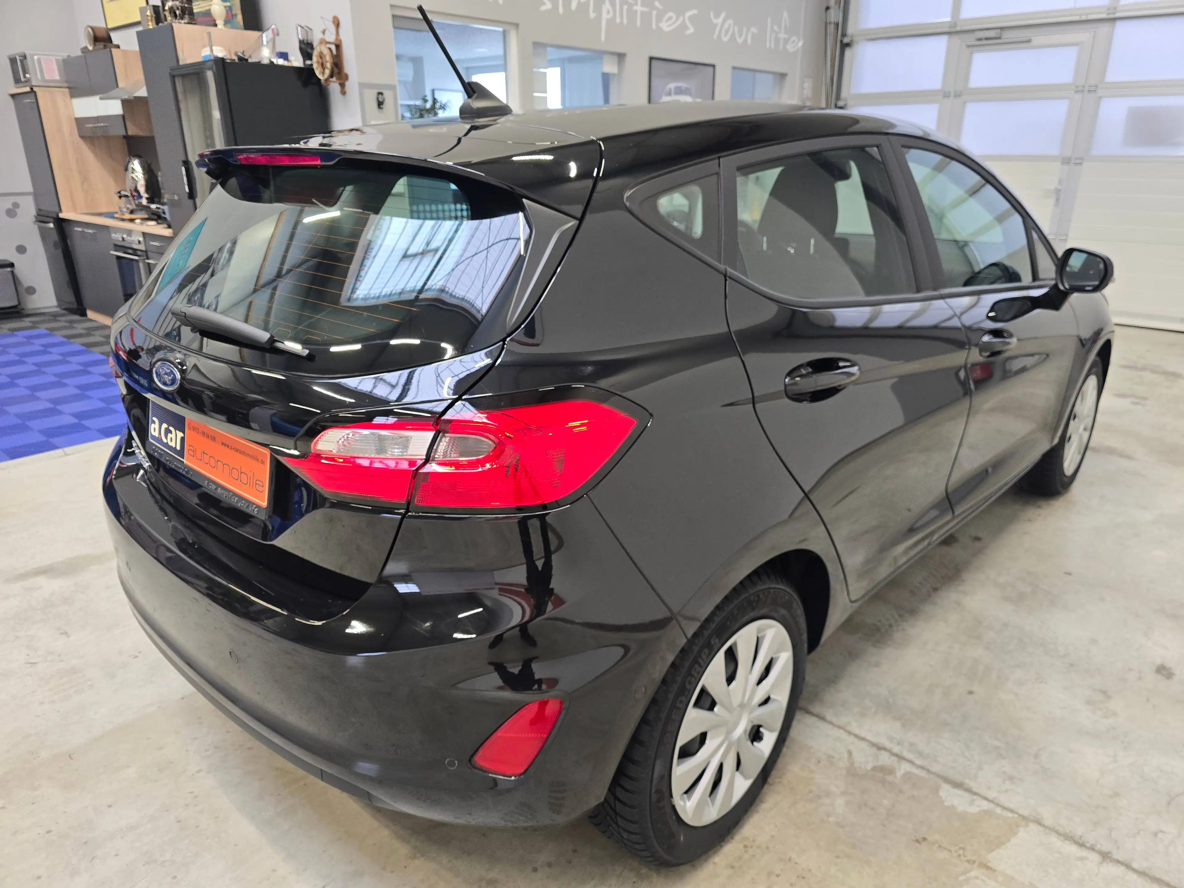 Ford Fiesta Fiesta 1.1 Cool & Connect|Garantie|Kamera|Finanzierung|aus 1.Hand|Navi — photo 4