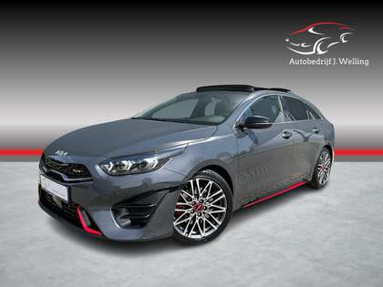 Kia ProCeed / pro_cee'd 1.6 T-GDi GT leer/pano/trekhaak / digitaal