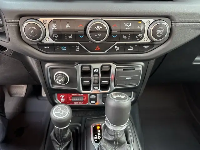 Jeep Wrangler view 14