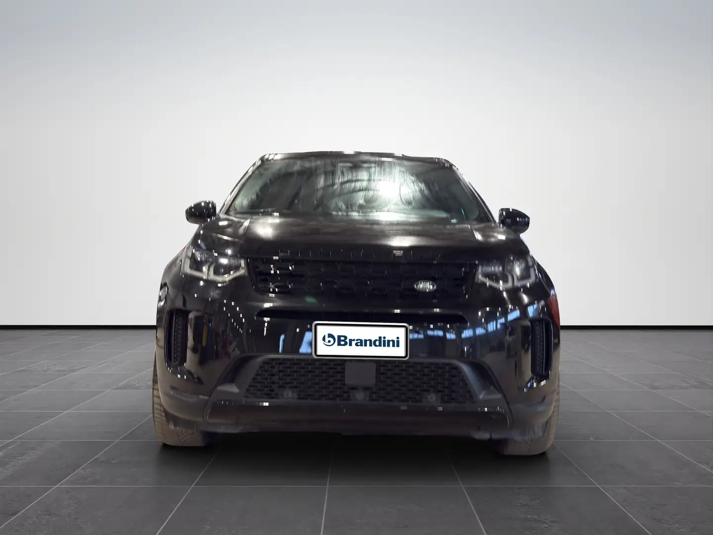 Land Rover Discovery Sport 2.0 D TD4 MHEV R-Dynamic SE Zwart - 2