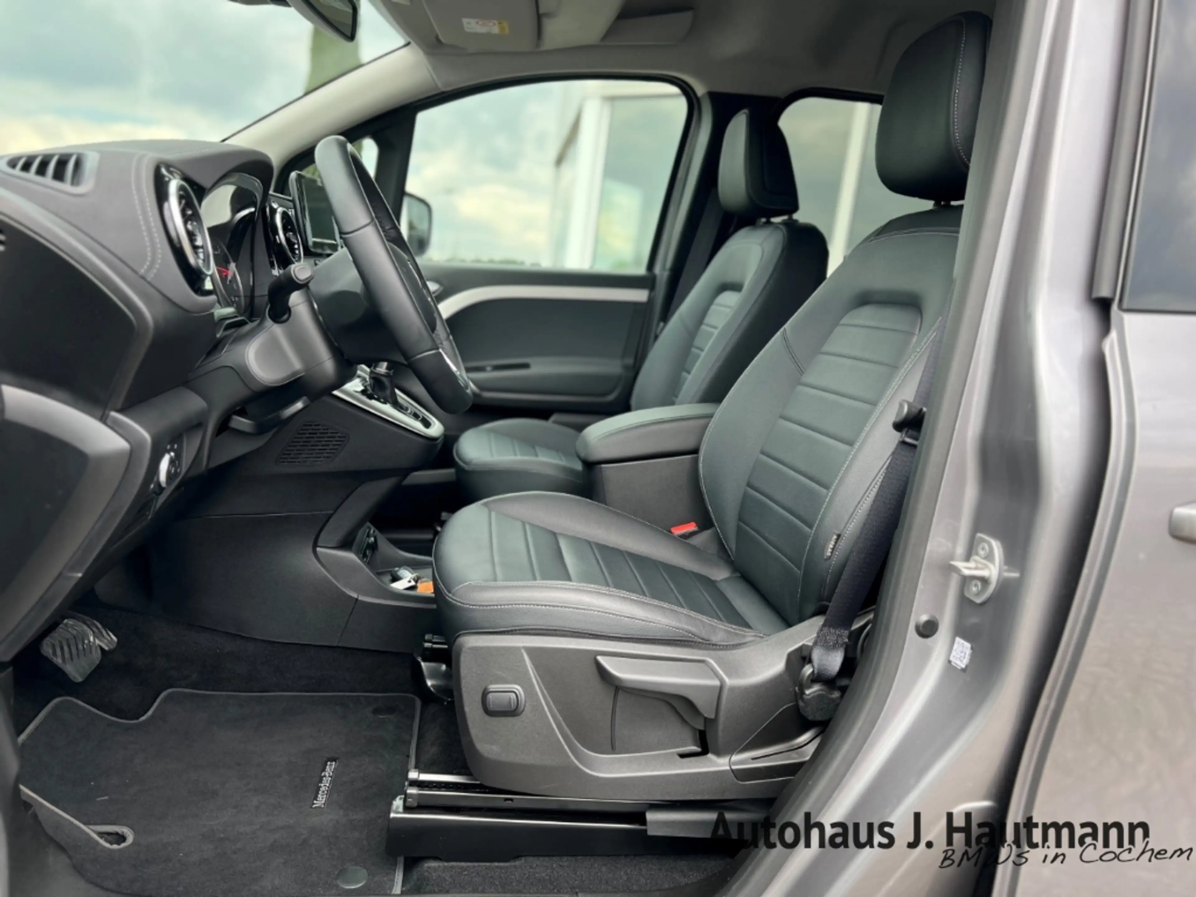 Mercedes-Benz T-Class d +1.HAND+RFK+NAVI+SHZ+Tempo — photo 13