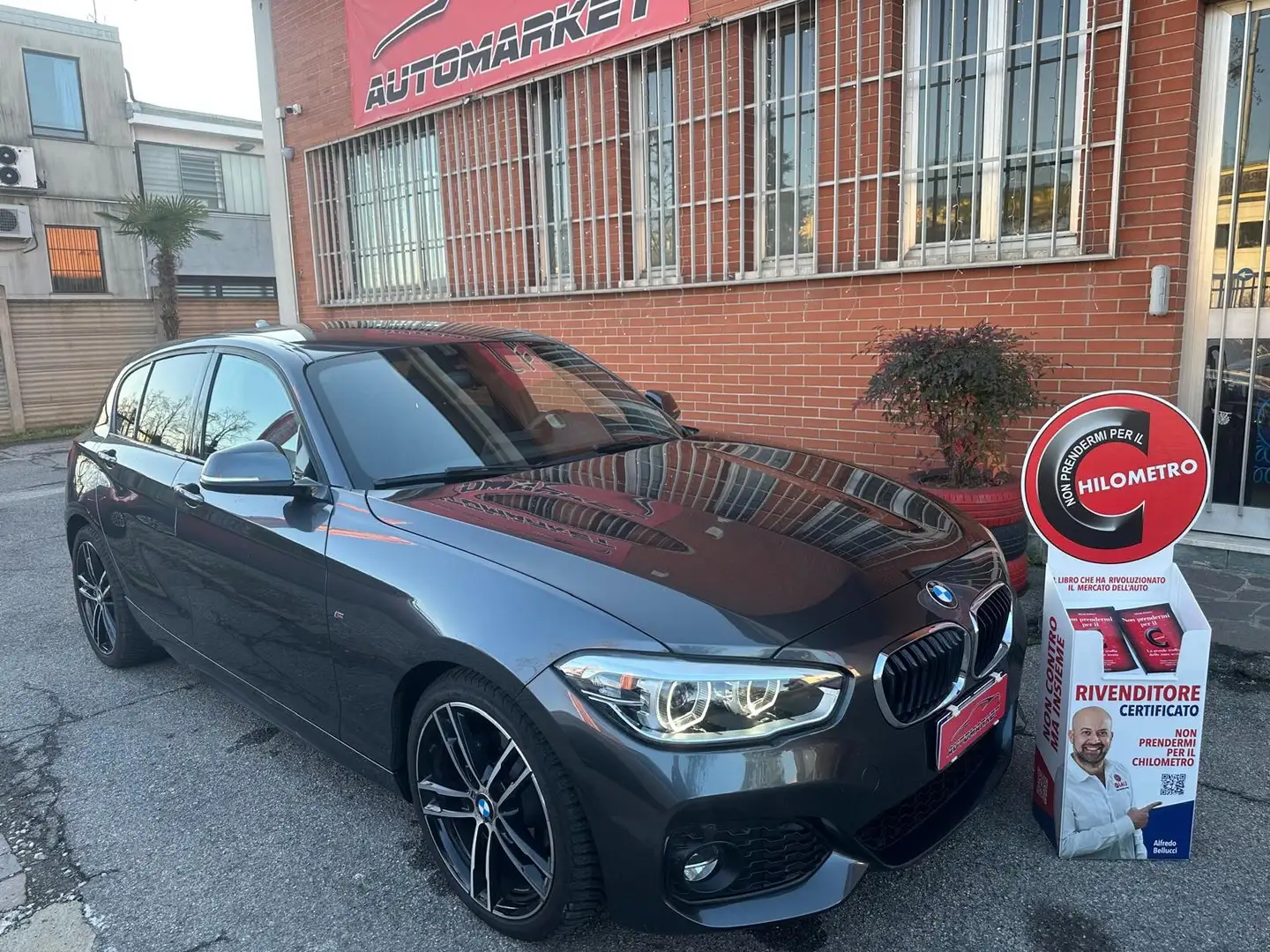 BMW 118 118d Msport 5p auto Gris - 1