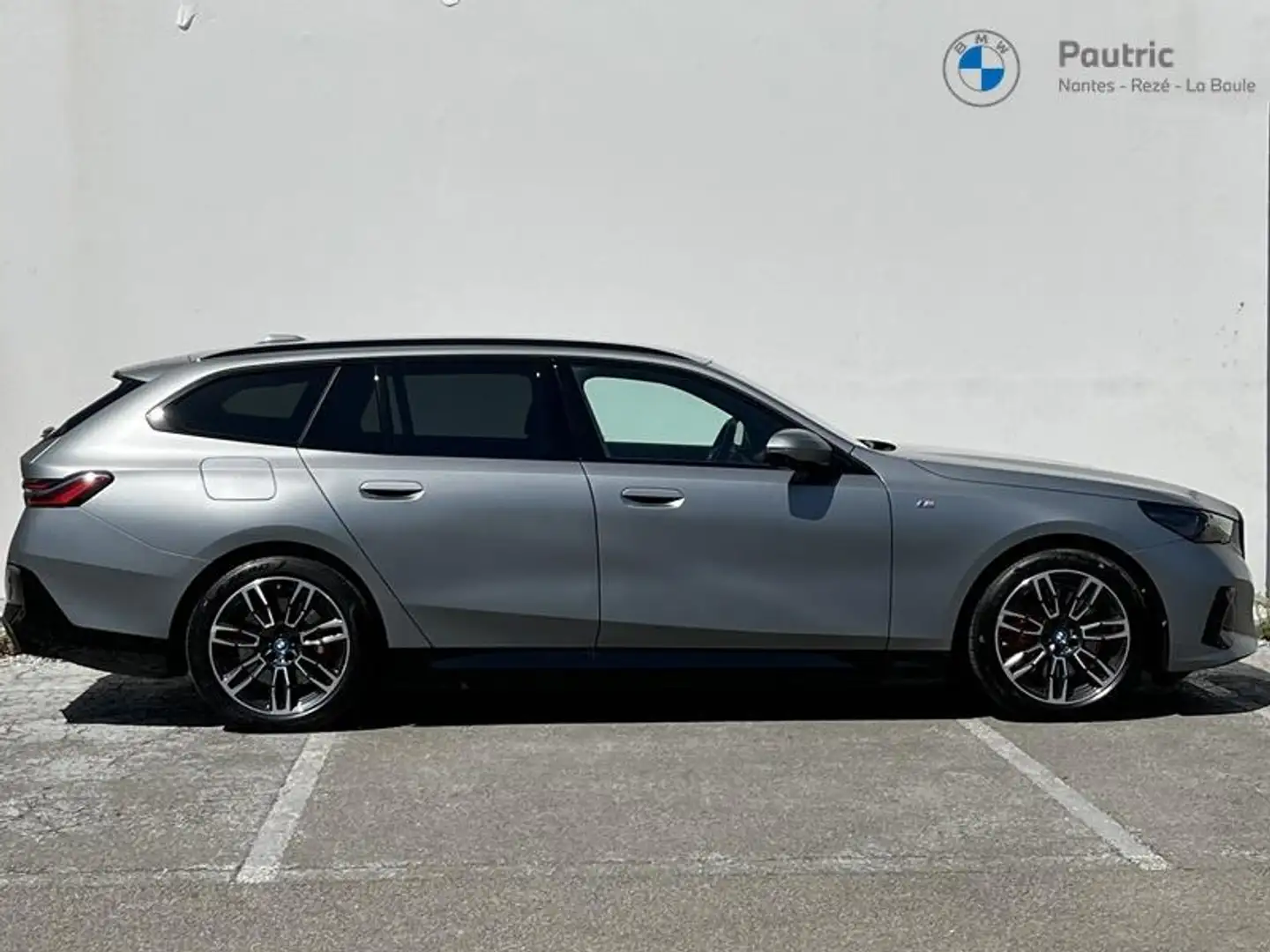 BMW i5 i5 340ch M Sport eDrive40 Gris - 2