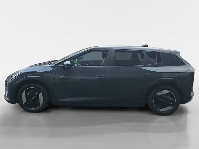 Kia EV4 view 3