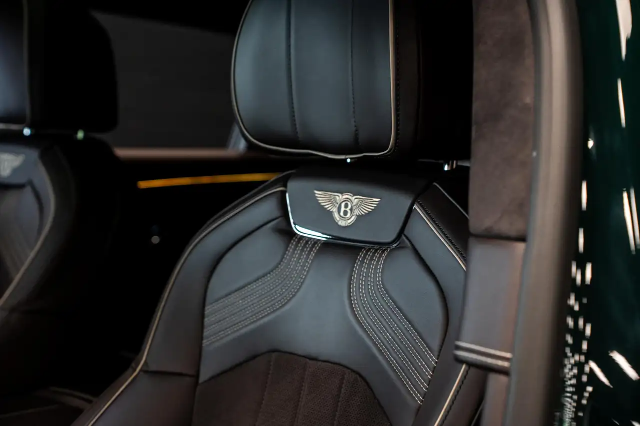 Bentley Flying Spur 2023 — фото 10