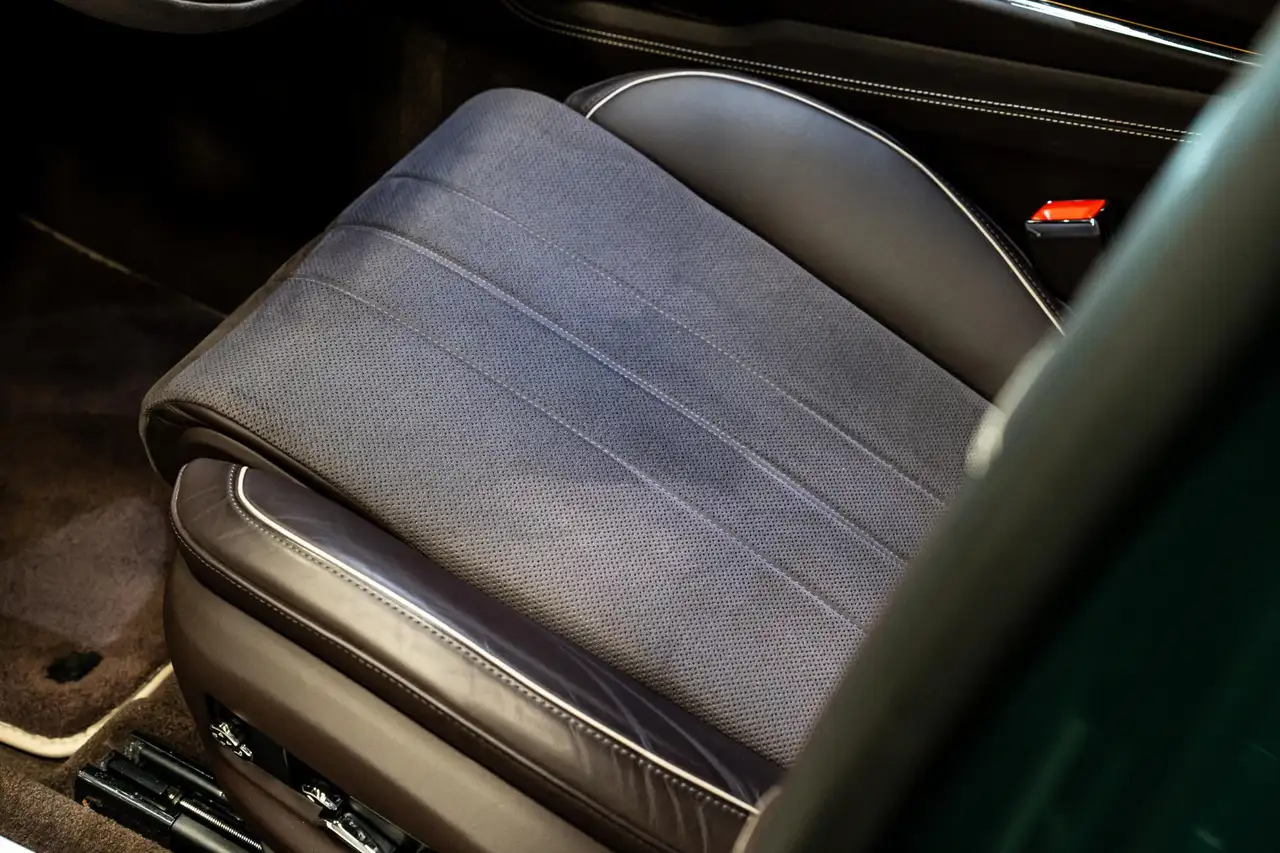 Bentley Flying Spur 2023 — фото 14