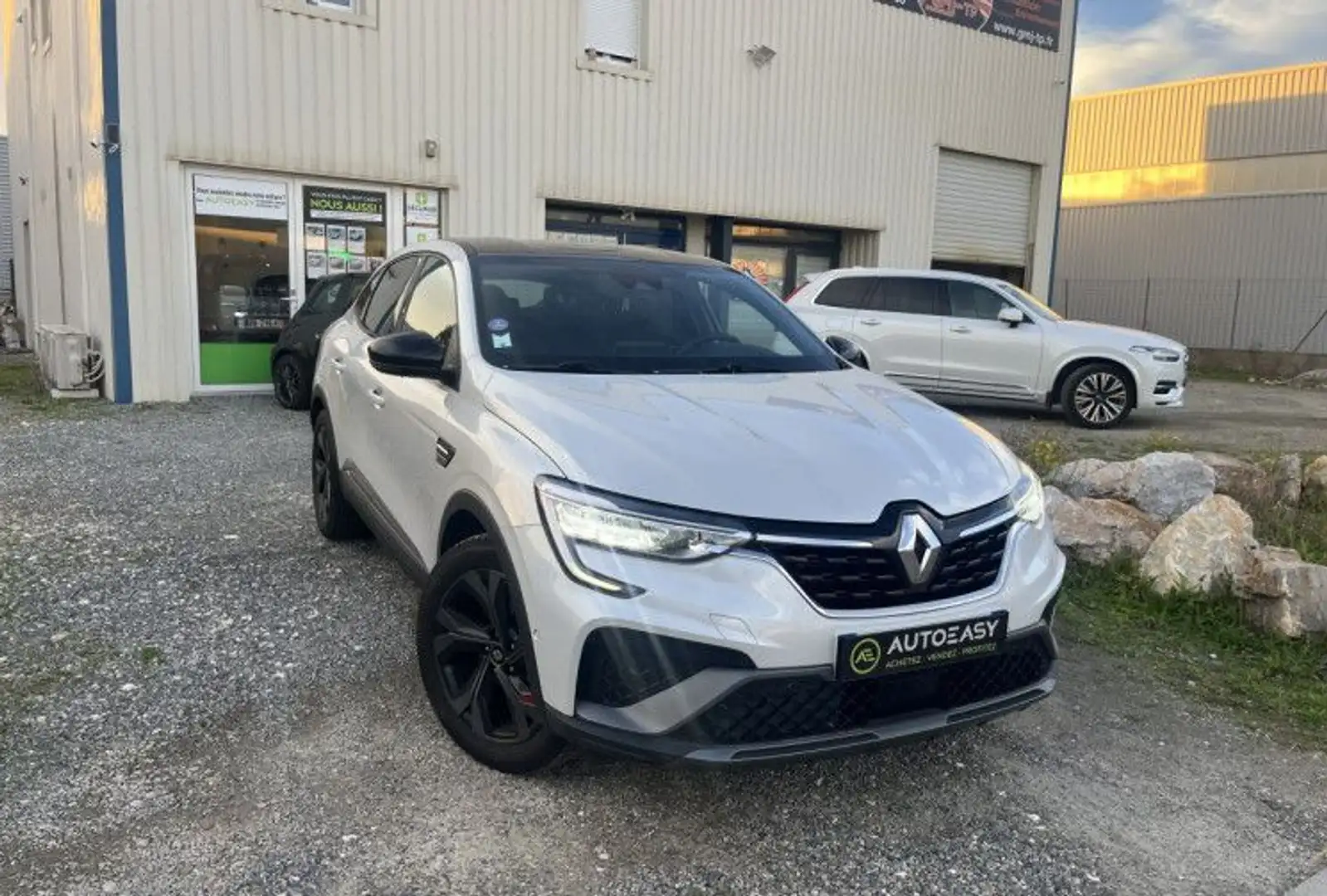 Renault Arkana 1.6 E-Tech hybride 145ch RS Line Blanc - 1