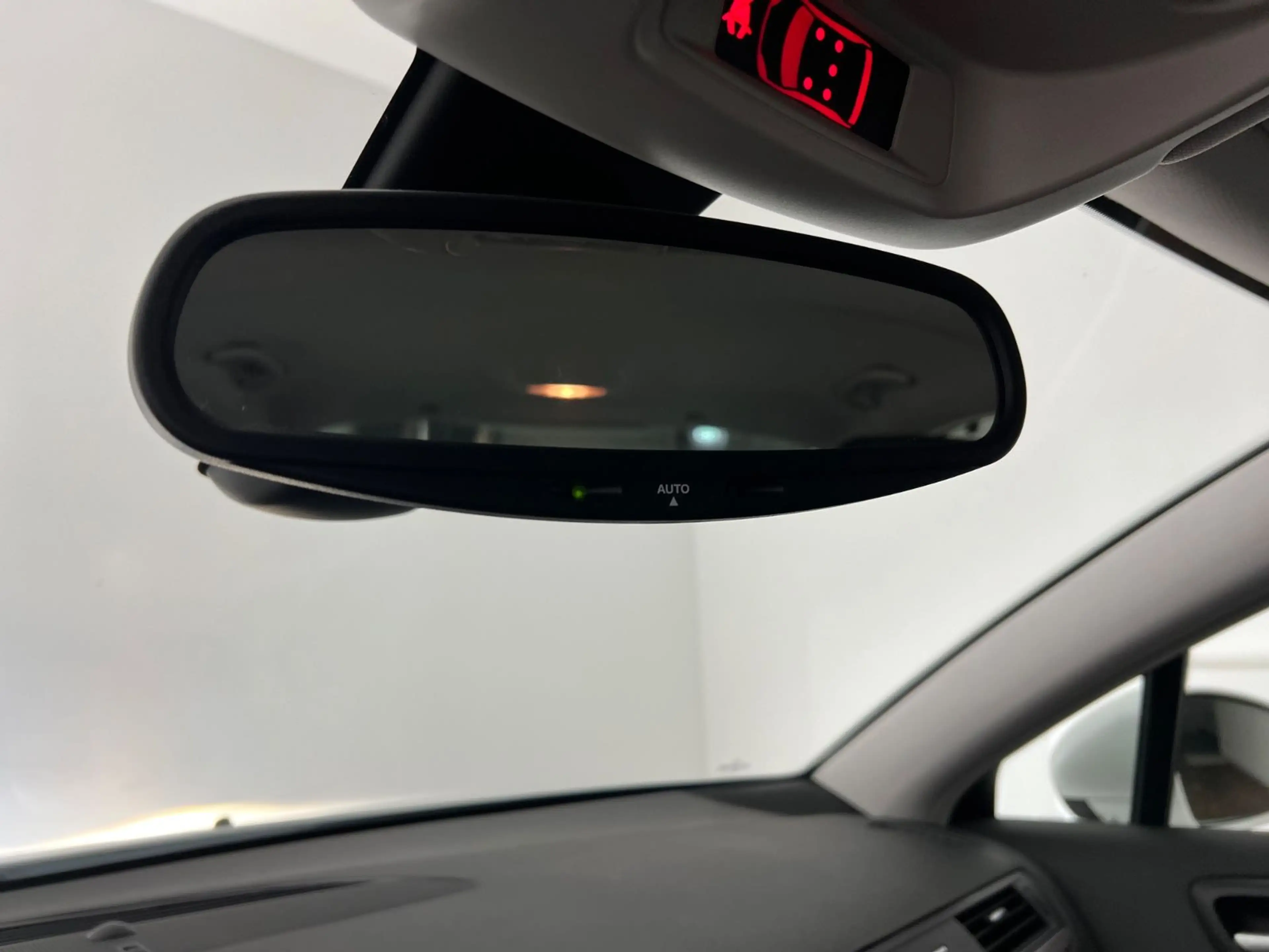 Citroen C5 / NUR 51.tKM / RENTNER/ 1.HD / EXCLUSIVE / — photo 32