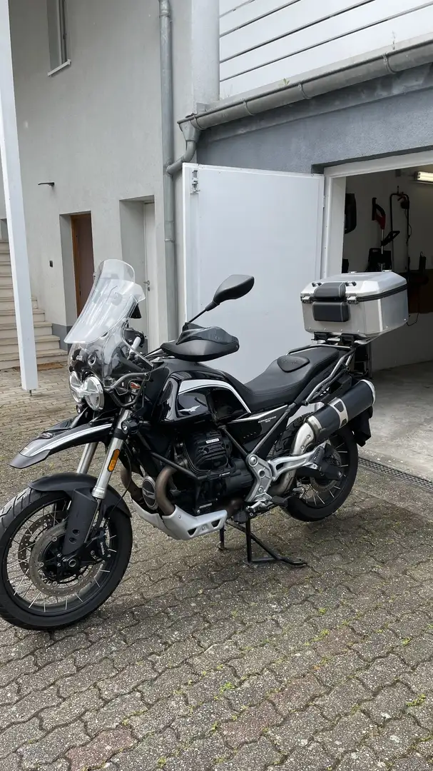 Moto Guzzi V 85 TT Guardia D‘Onore Black - 1