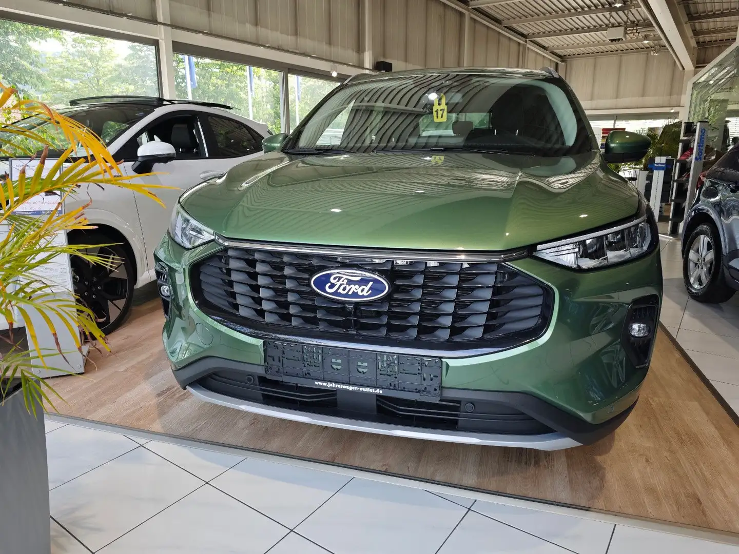 Ford Kuga Titanium 186PS #360° #KEYFREE #BLIS Verde - 2