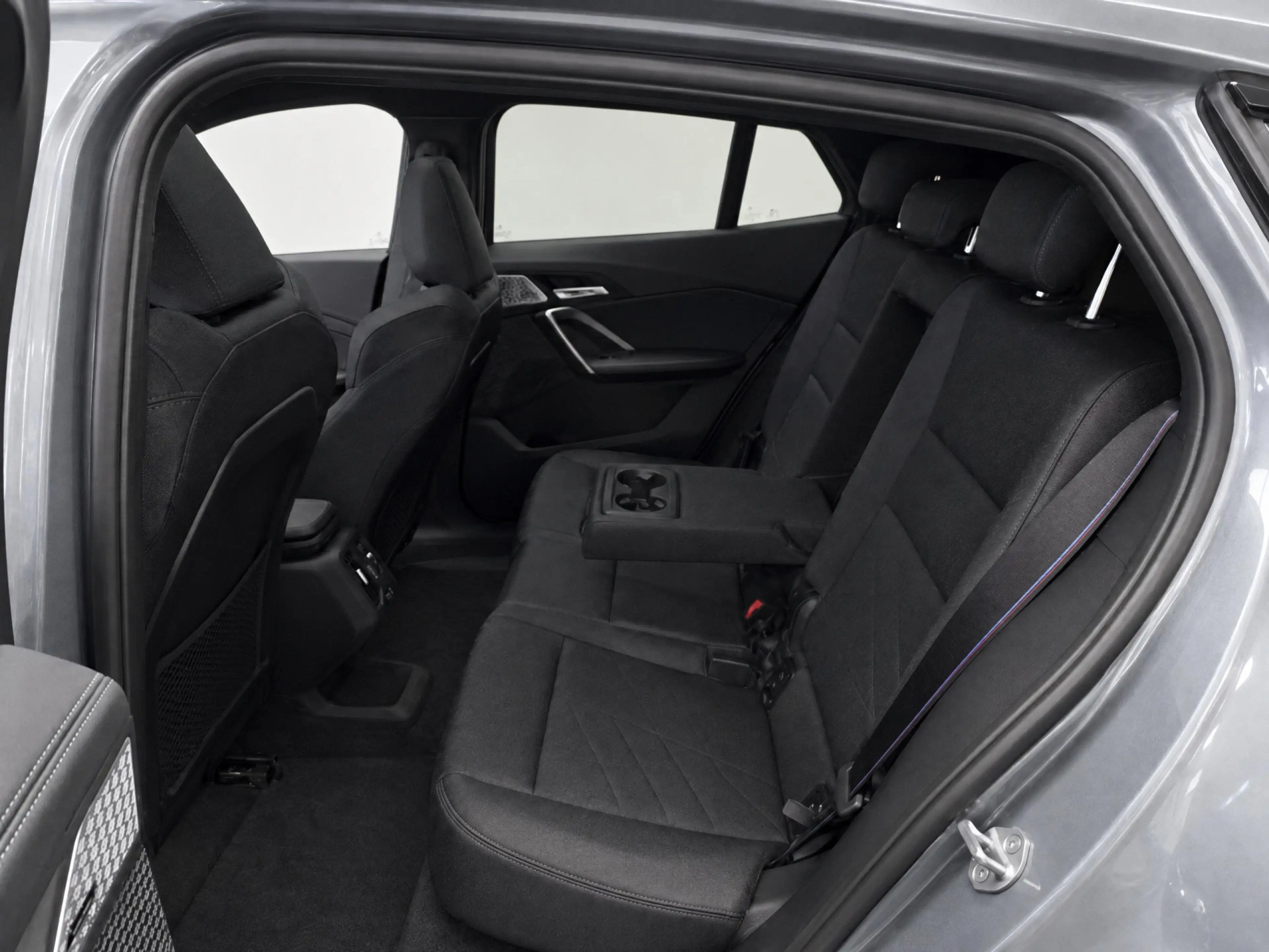 BMW iX2 xDrive30 M Sport / Trekhaak / Panoramadak / Sports — photo 9