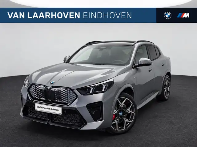 BMW iX2 xDrive30 M Sport / Trekhaak / Panoramadak / Sports