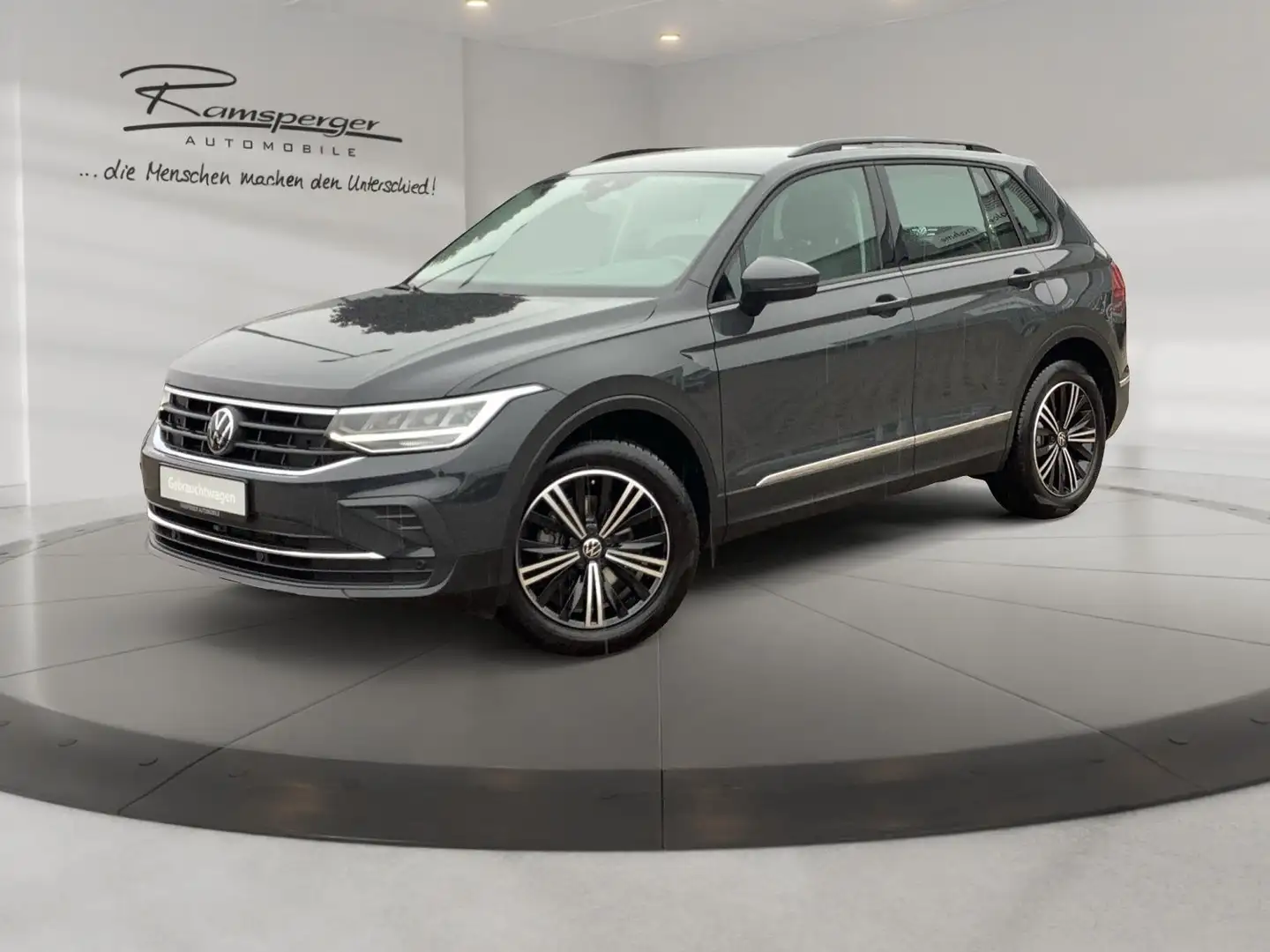 Volkswagen Tiguan 1.5 TSI DSG Life AHK ACC LED Navi Kamera Grau - 2