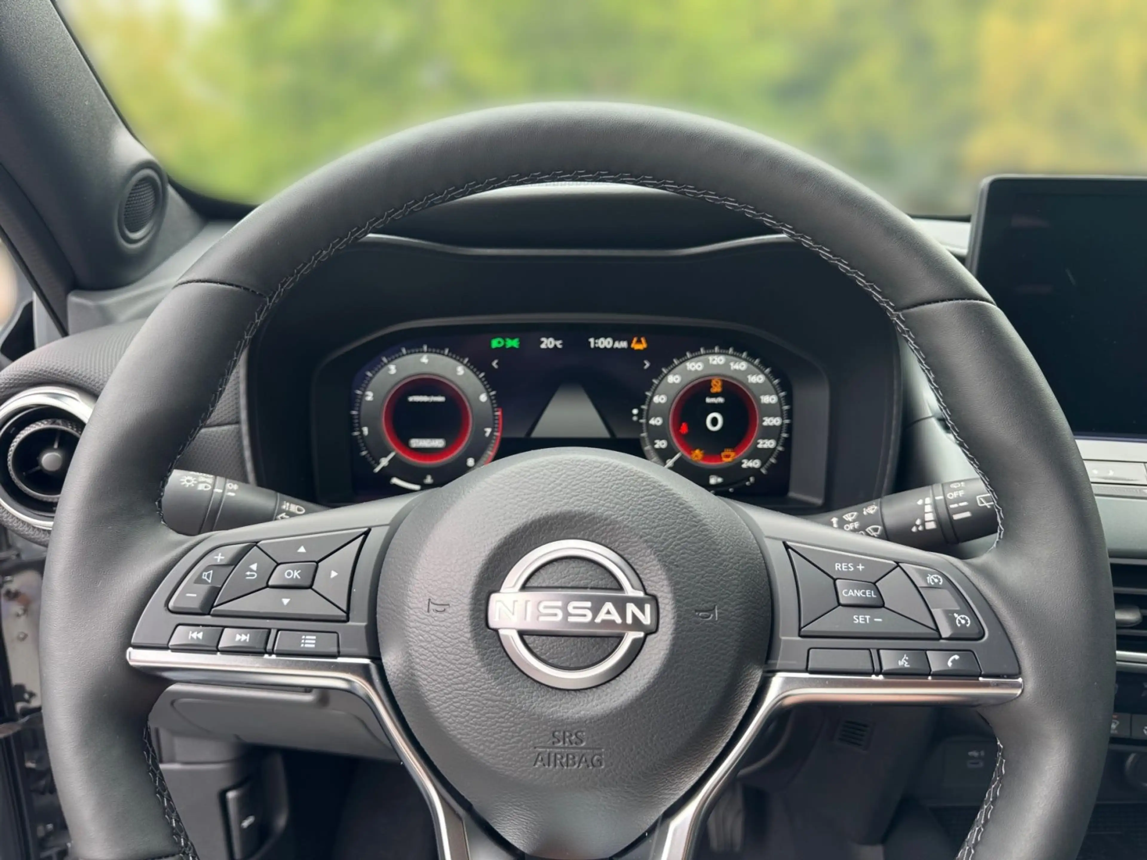 Nissan Juke N-Connecta — photo 8