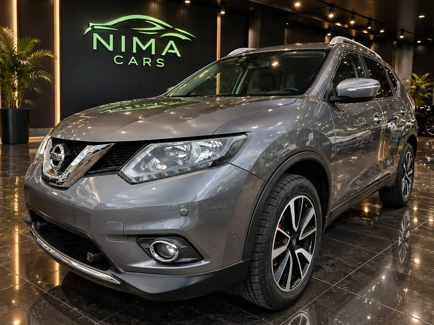 Nissan X-Trail Visia Grau - 1